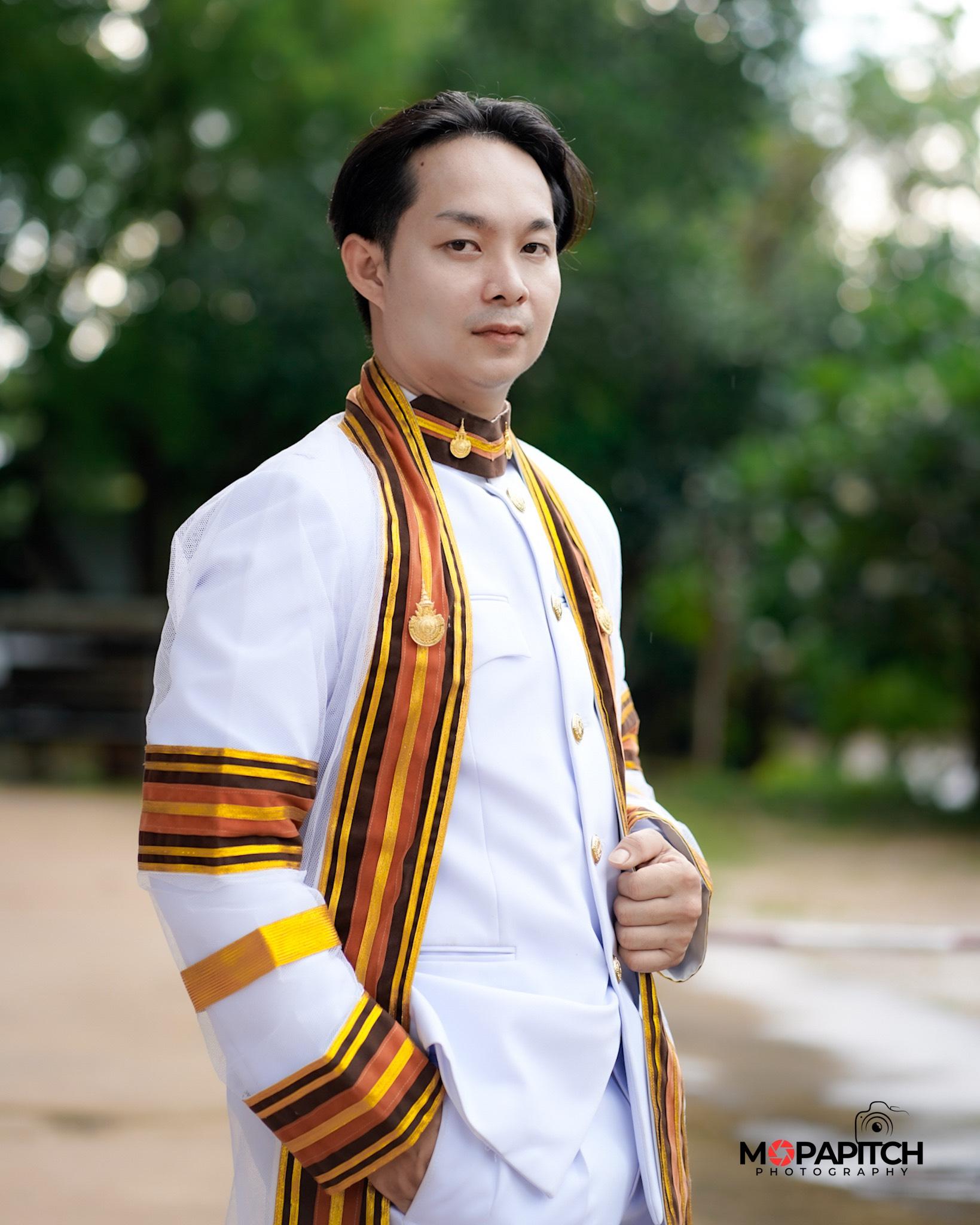 ผลงานรับปริญญา มหาวิทยาลัยเทคโนโลยีราชมงคลล้านนา โดย Mo Papitch ภาพที่ 6