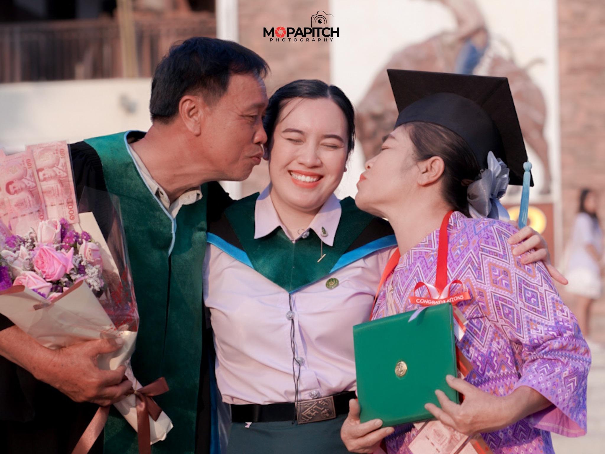 ผลงานรับปริญญา มหาวิทยาลัยแม่โจ้ โดย Mo Papitch ภาพที่ 10