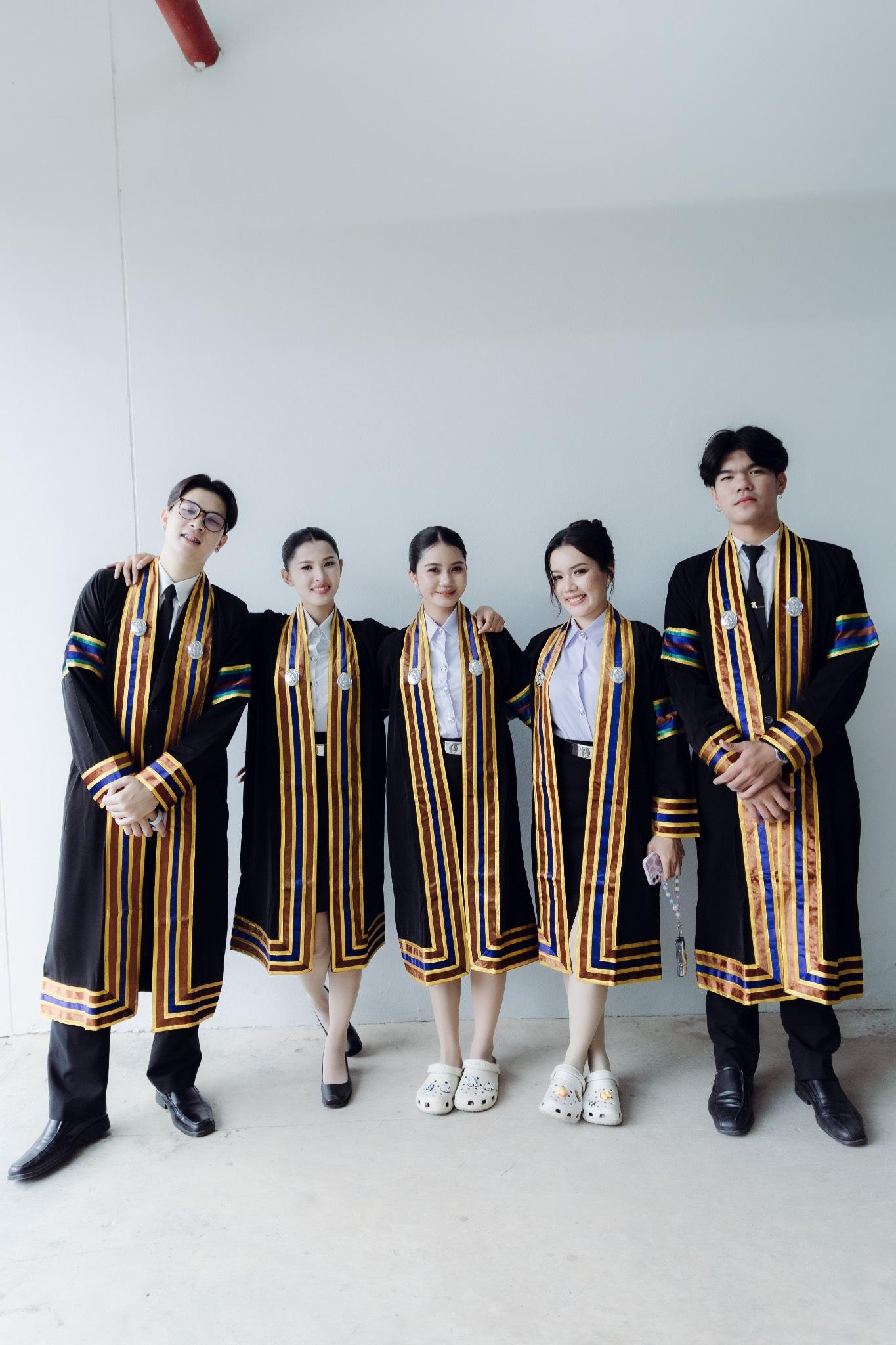 ผลงานรับปริญญา โดย Tap09k ภาพที่ 17
