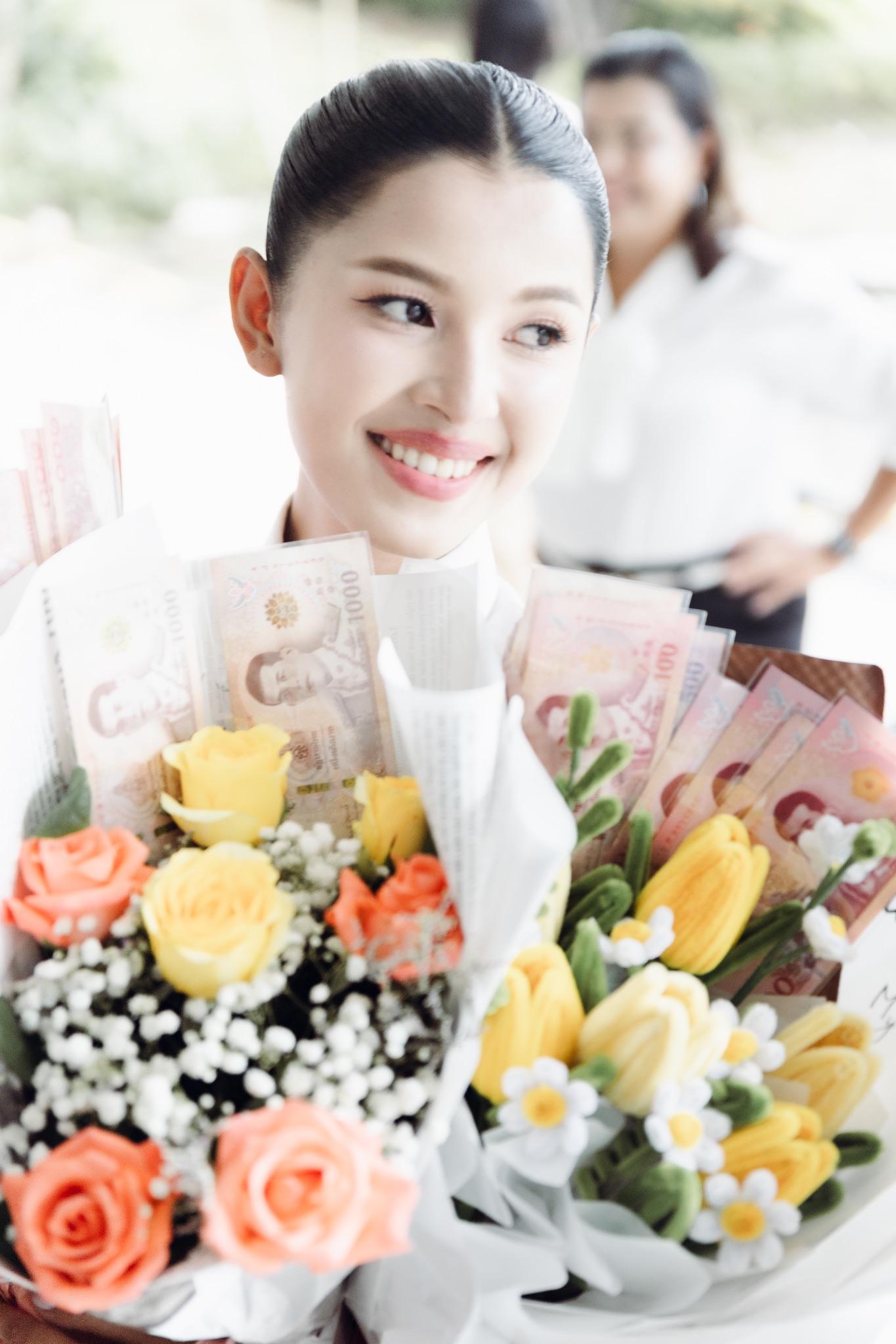 ผลงานรับปริญญา โดย Tap09k ภาพที่ 15