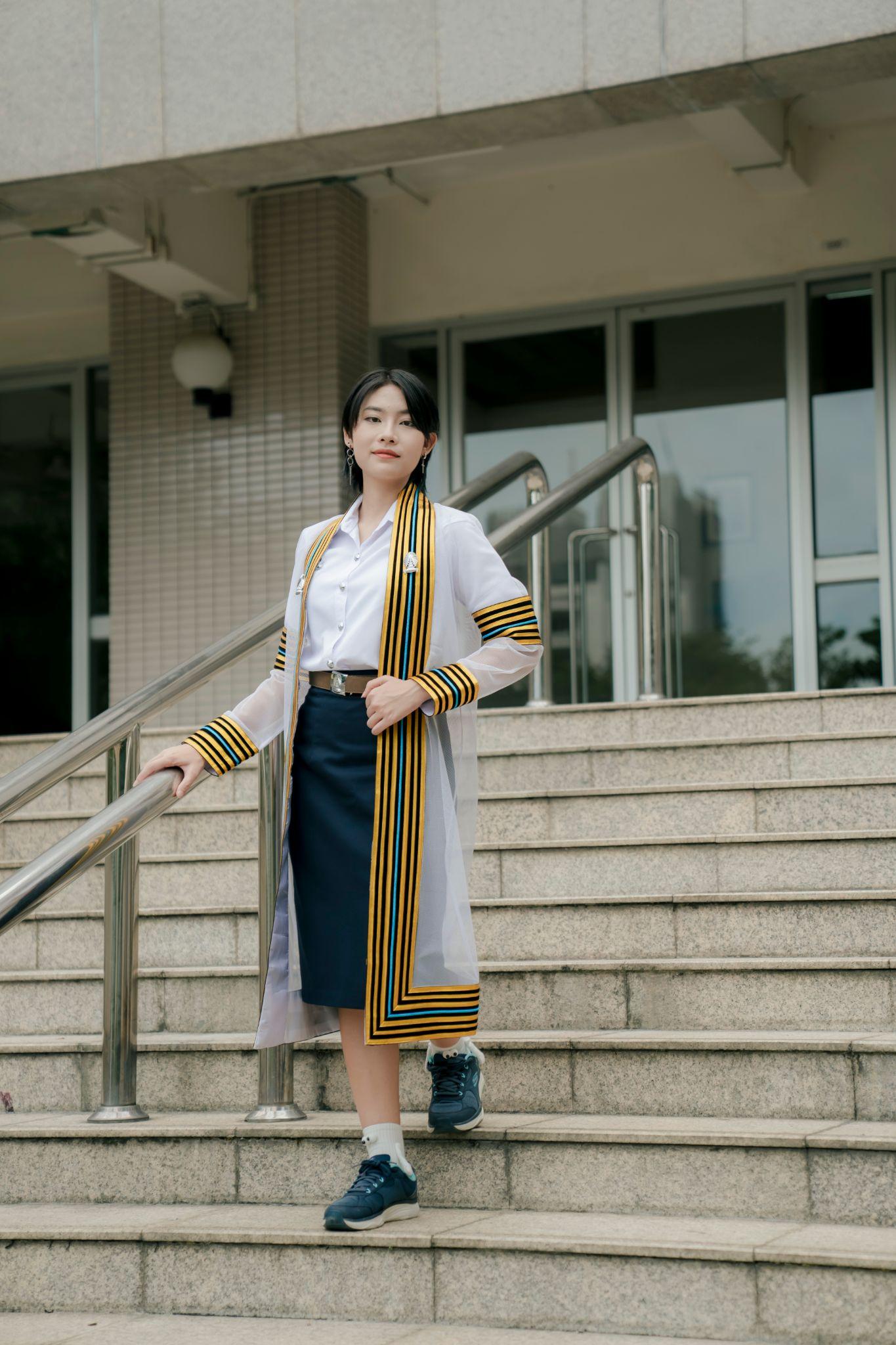 ผลงานรับปริญญา จุฬาลงกรณ์มหาวิทยาลัย โดย T"o"N ภาพที่ 3