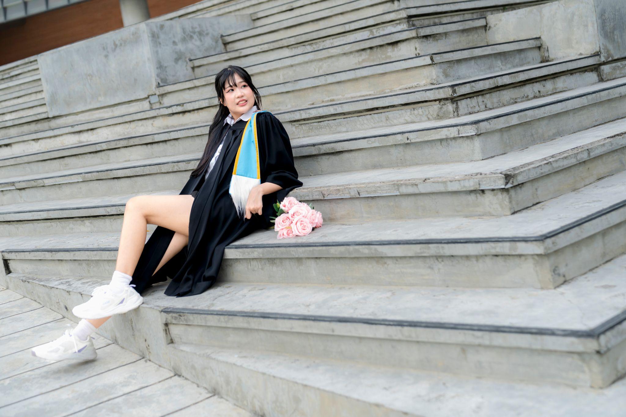 ผลงานรับปริญญา มหาวิทยาลัยธรรมศาสตร์ โดย T"o"N ภาพที่ 2
