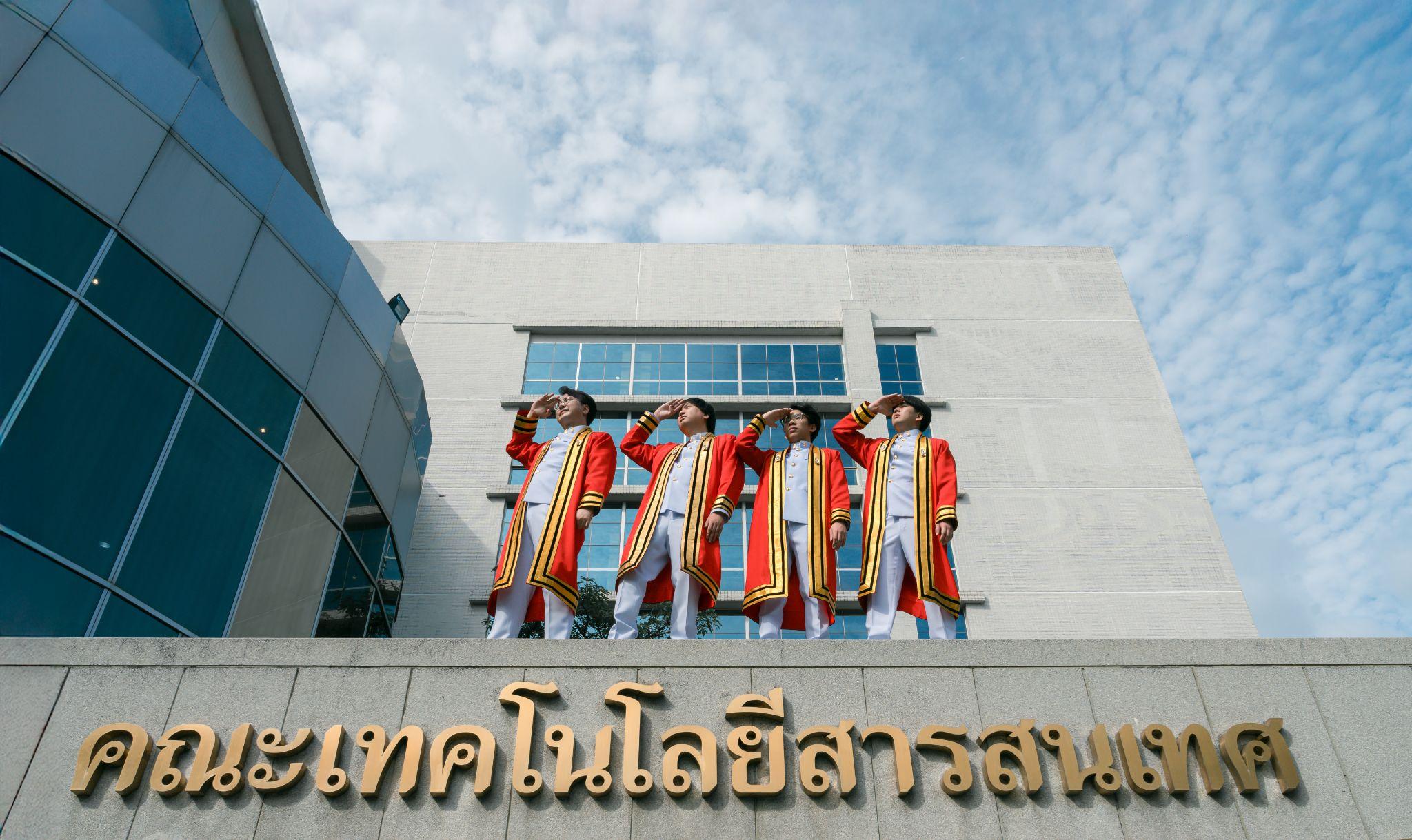 ผลงานรับปริญญา สถาบันเทคโนโลยีพระจอมเกล้าเจ้าคุณทหารลาดกระบัง โดย MeenTheFox ภาพที่ 12