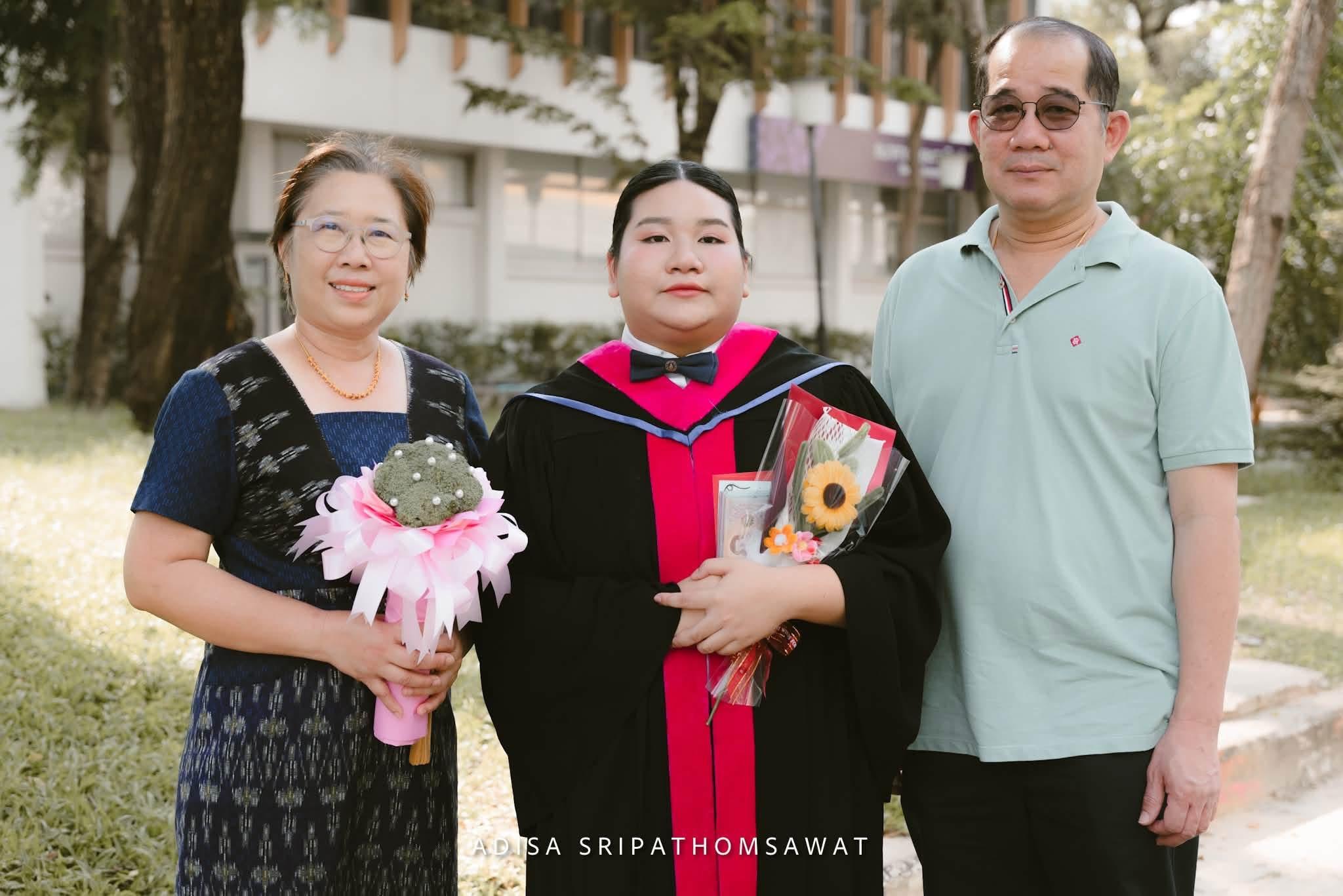 ผลงานรับปริญญา มหาวิทยาลัยมหิดล โดย Attaniran FOTO ภาพที่ 10
