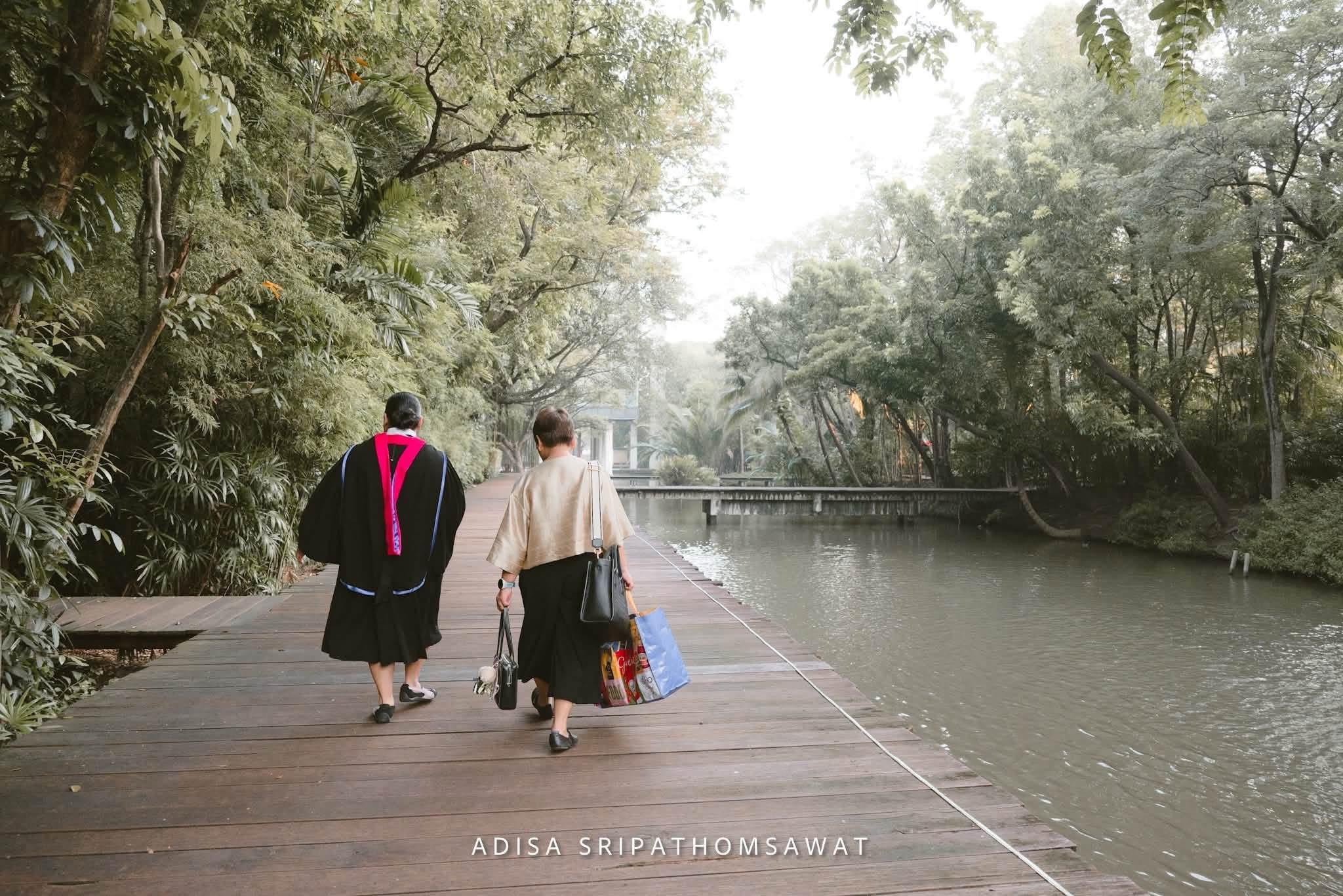 ผลงานรับปริญญา มหาวิทยาลัยมหิดล โดย Attaniran FOTO ภาพที่ 4