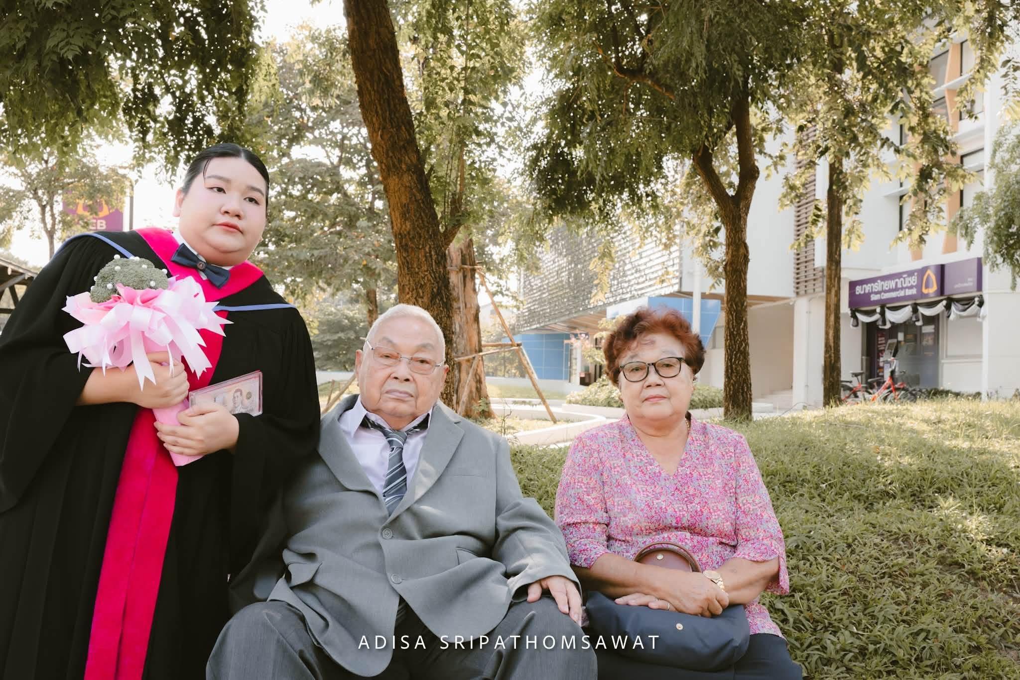 ผลงานรับปริญญา มหาวิทยาลัยมหิดล โดย Attaniran FOTO ภาพที่ 9