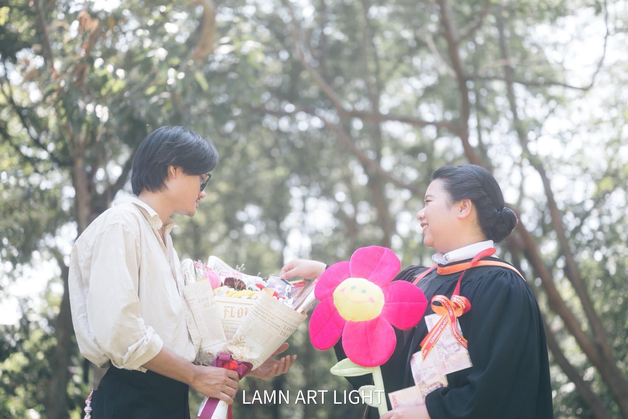 ผลงานรับปริญญา มหาวิทยาลัยศิลปากร โดย Attaniran FOTO ภาพที่ 3
