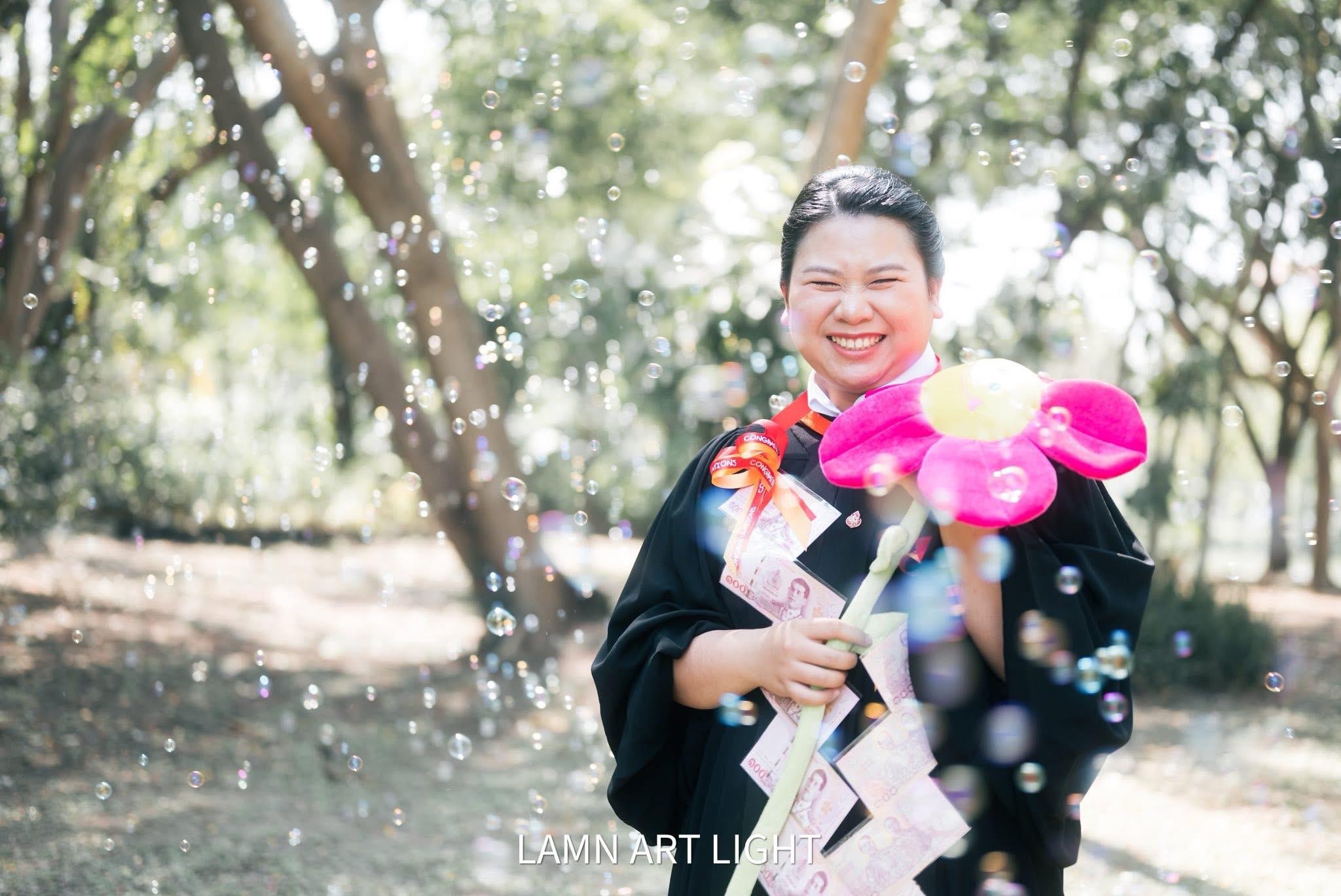 ผลงานรับปริญญา มหาวิทยาลัยศิลปากร โดย Attaniran FOTO ภาพที่ 2