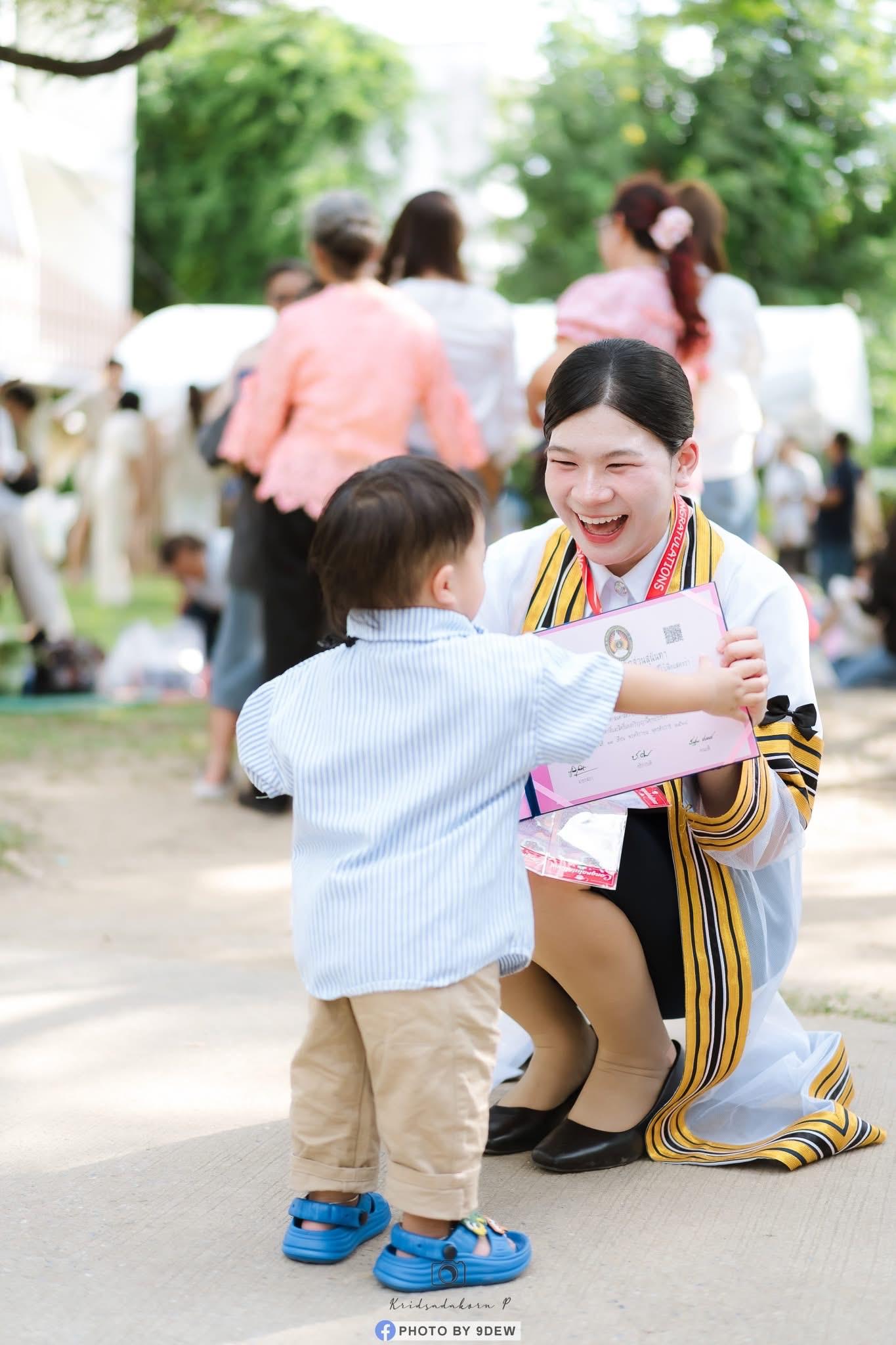ผลงานรับปริญญา มหาวิทยาลัยราชภัฏสวนสุนันทา โดย Photo By 9Dew ภาพที่ 13