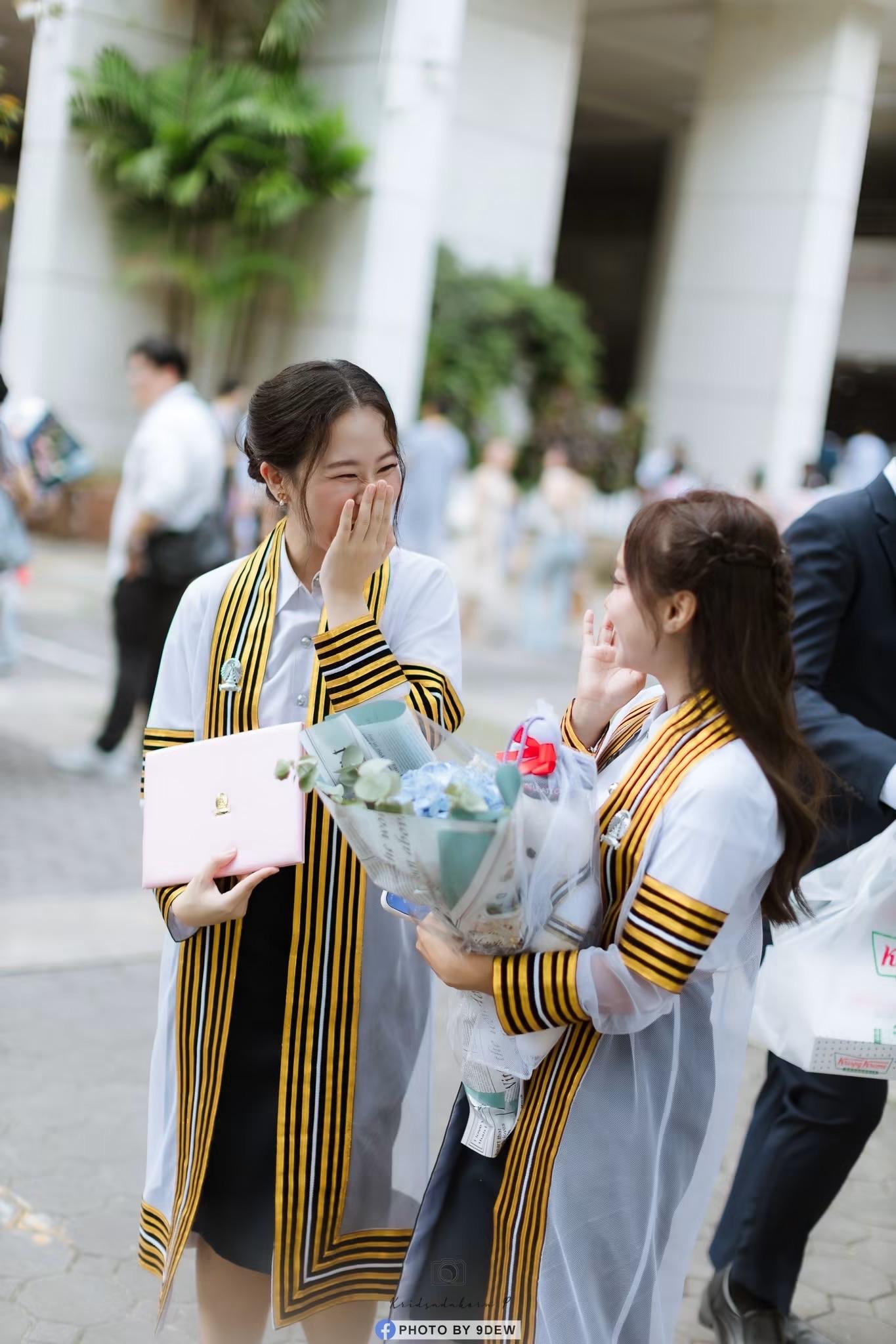 ผลงานรับปริญญา โดย Photo By 9Dew ภาพที่ 4