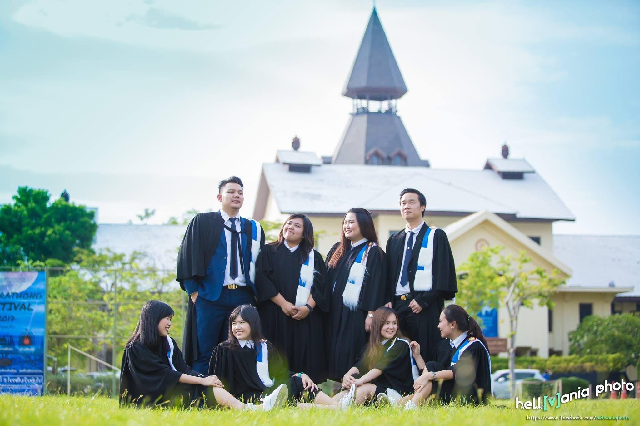 ผลงานรับปริญญา มหาวิทยาลัยธรรมศาสตร์ โดย Hellvania Photo ภาพที่ 4