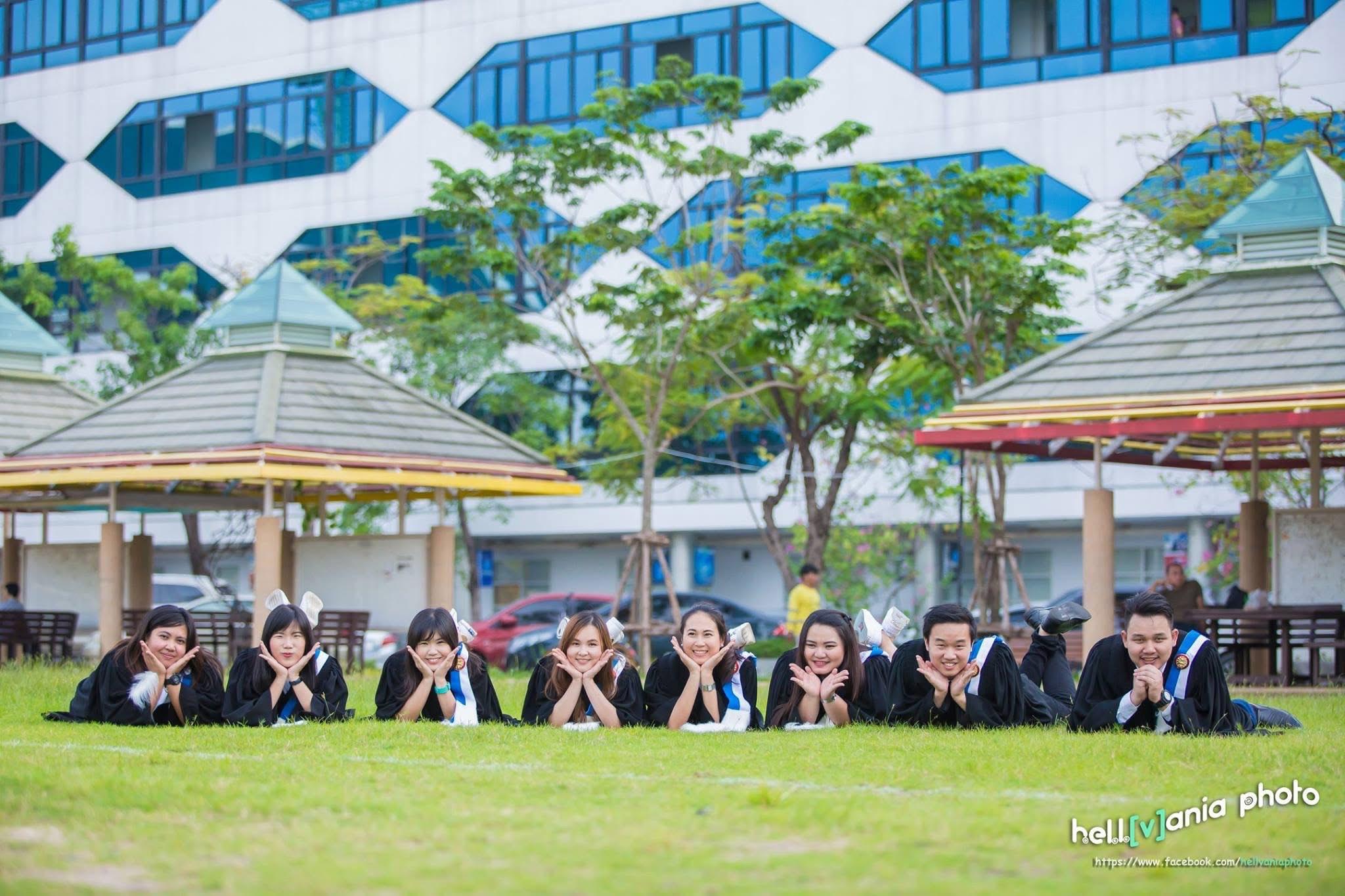 ผลงานรับปริญญา มหาวิทยาลัยธรรมศาสตร์ โดย Hellvania Photo ภาพที่ 10