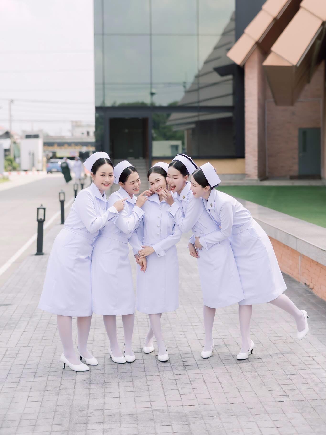 ผลงานรับปริญญา โดย Mannoiphoto ภาพที่ 3