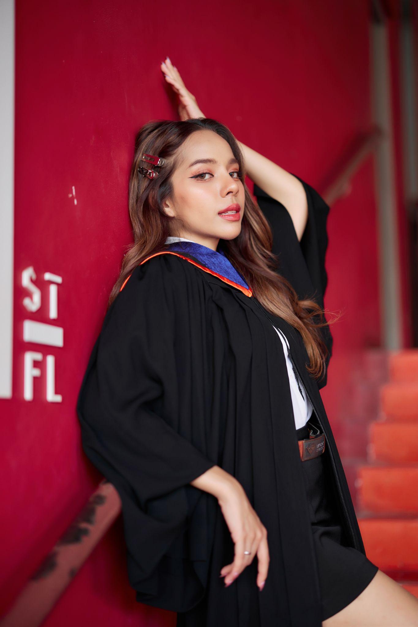 ผลงานรับปริญญา มหาวิทยาลัยกรุงเทพ โดย J99_Gallery ภาพที่ 6