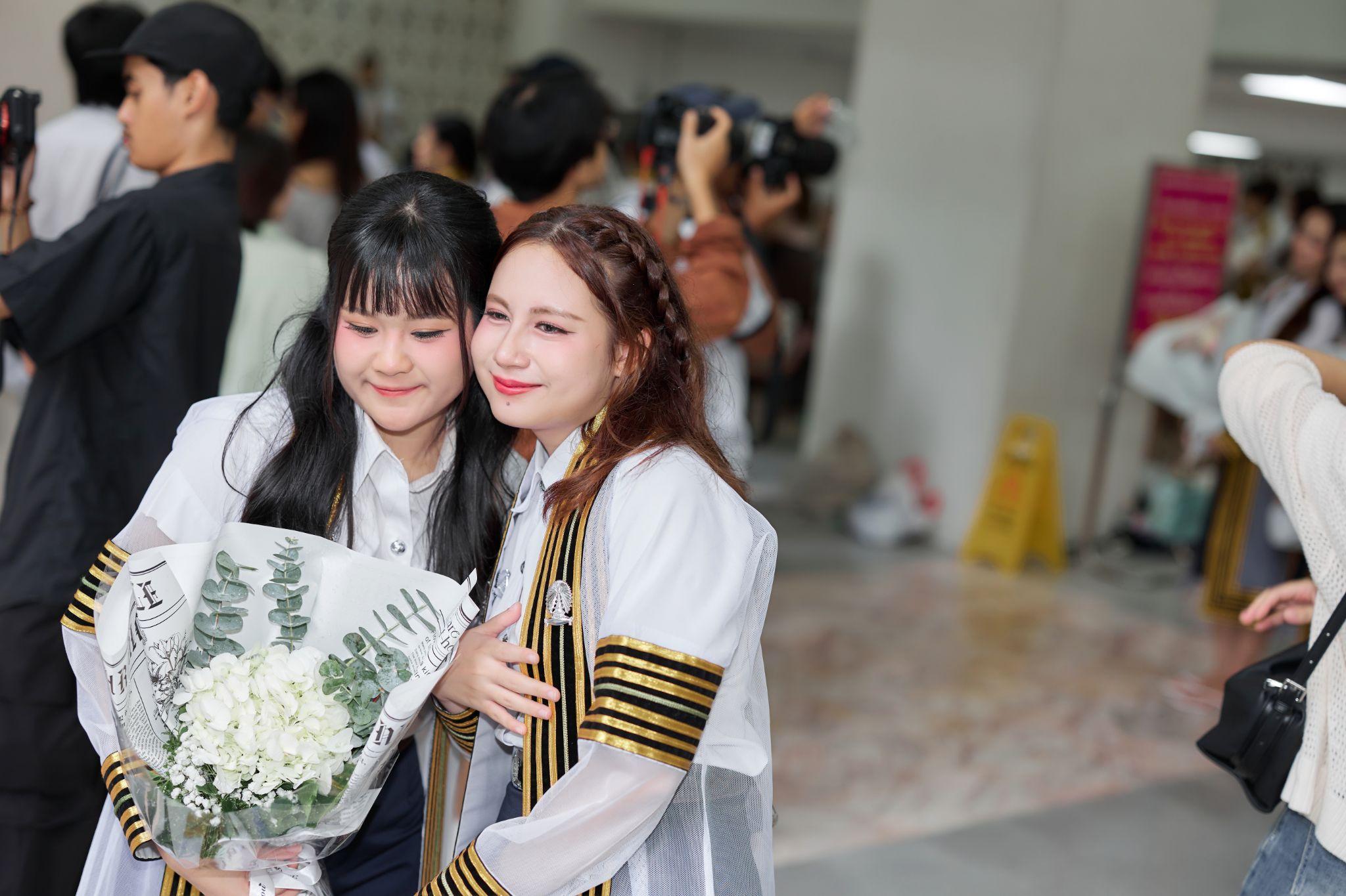 ผลงานรับปริญญา จุฬาลงกรณ์มหาวิทยาลัย โดย J99_Gallery ภาพที่ 5