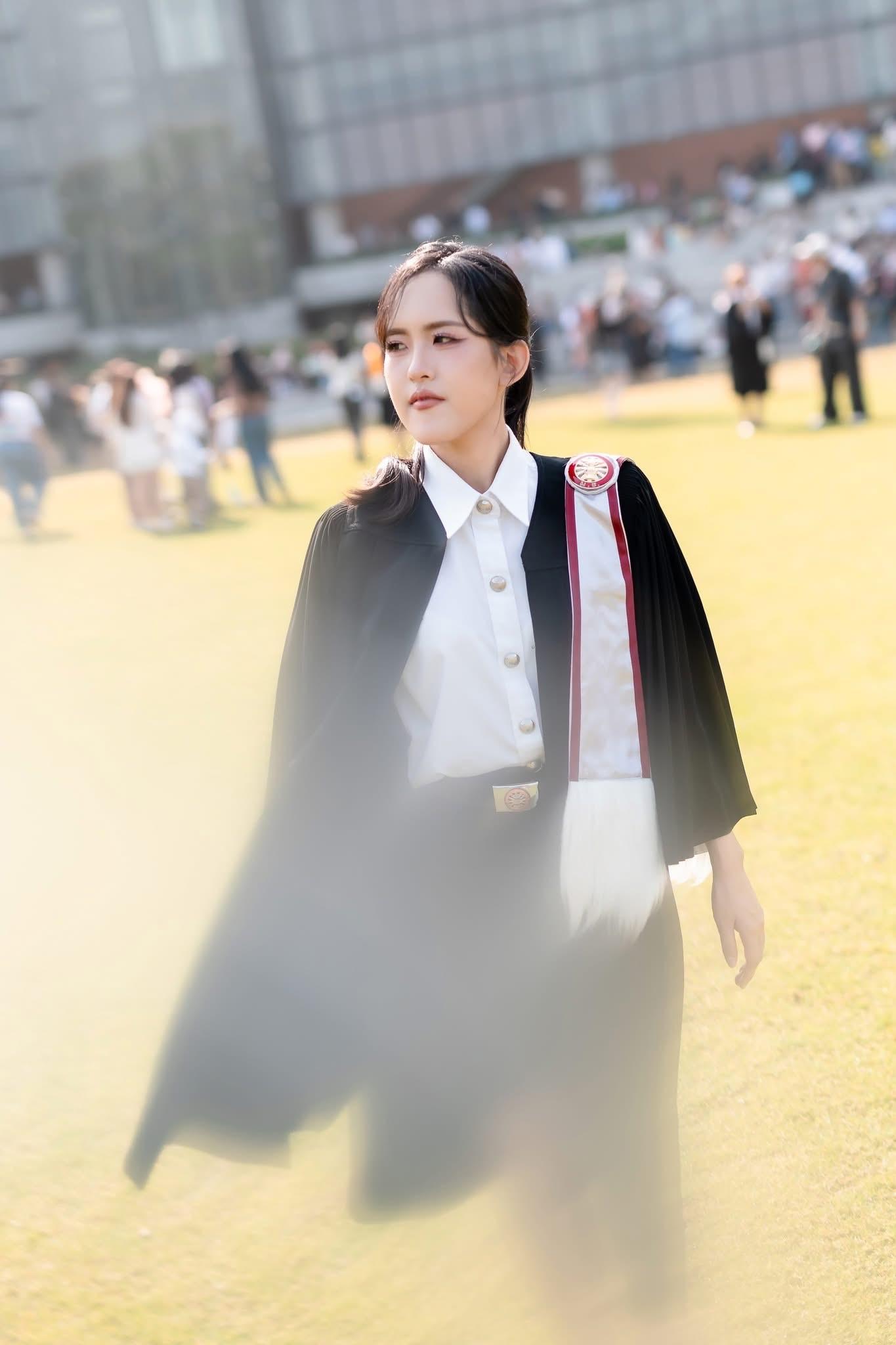 ผลงานรับปริญญา มหาวิทยาลัยธรรมศาสตร์ โดย Palm Shutter ภาพที่ 4