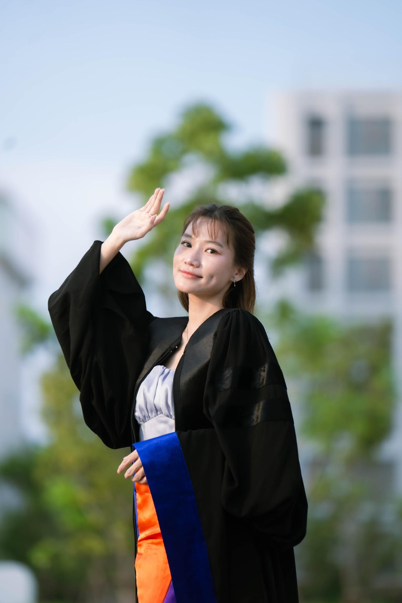 ผลงานรับปริญญา มหาวิทยาลัยกรุงเทพ โดย pacharaphoto ภาพที่ 17