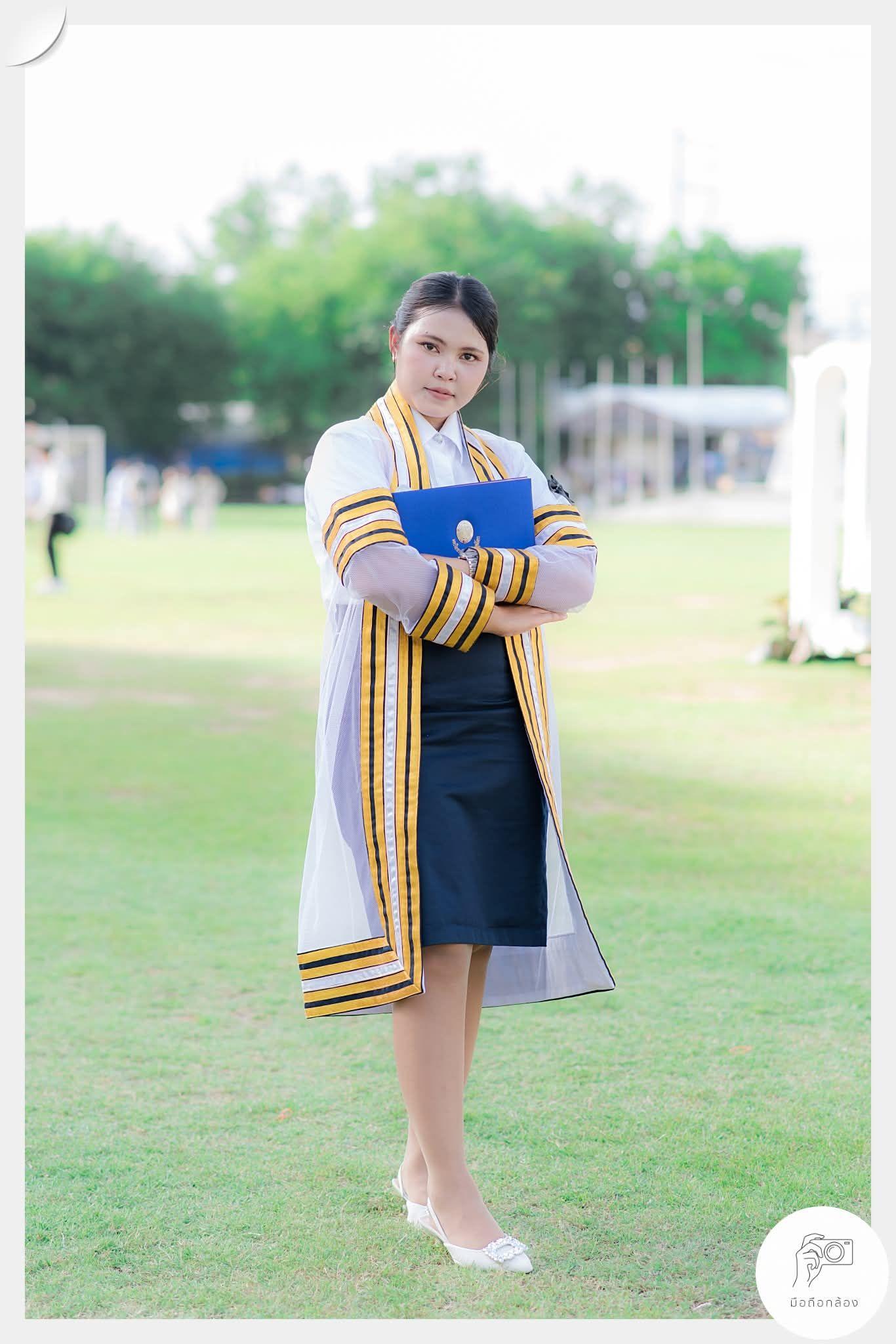 ผลงานรับปริญญา มหาวิทยาลัยราชภัฏสวนสุนันทา โดย มือถือกล้อง ภาพที่ 12