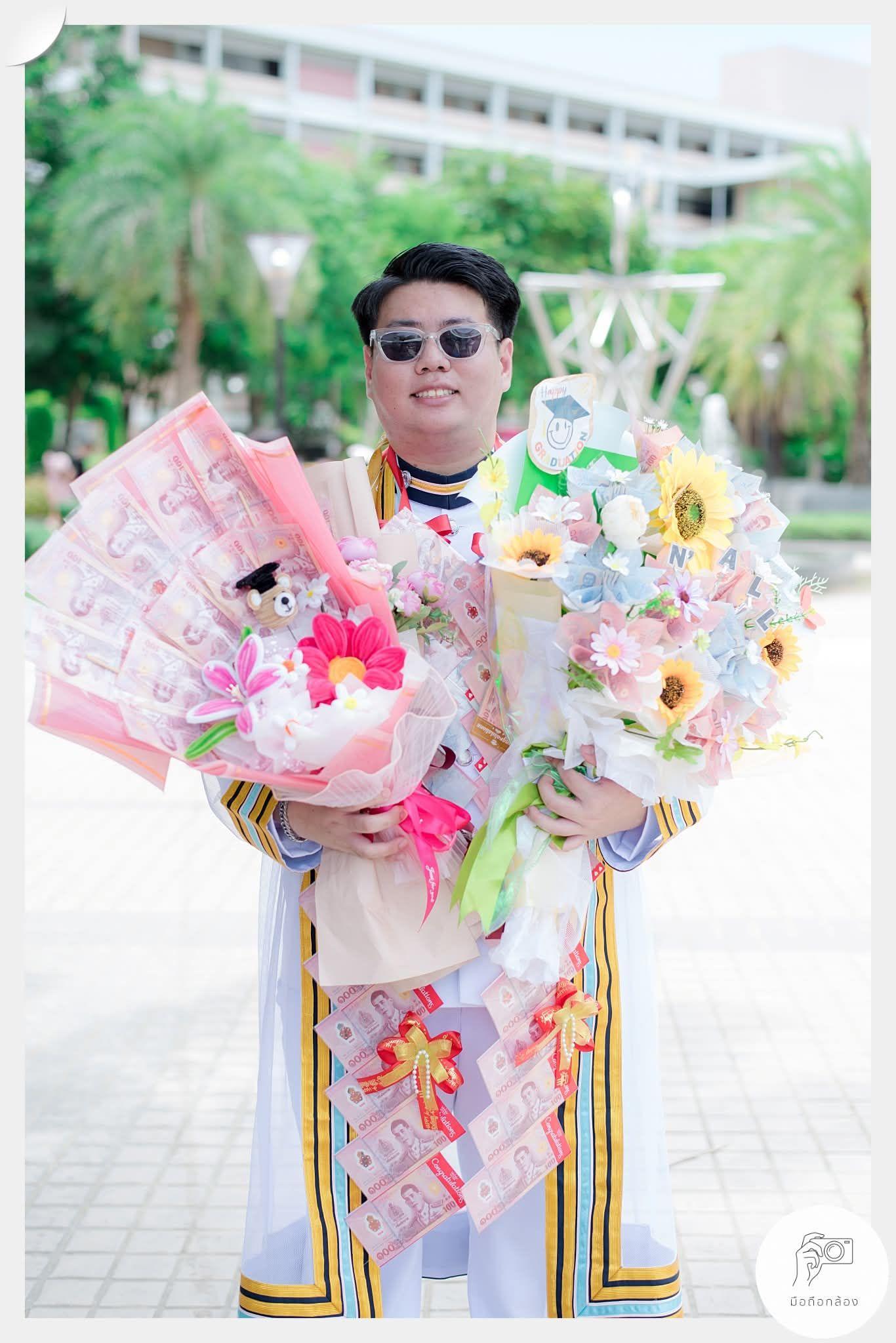 ผลงานรับปริญญา มหาวิทยาลัยราชภัฏสวนสุนันทา โดย มือถือกล้อง ภาพที่ 11