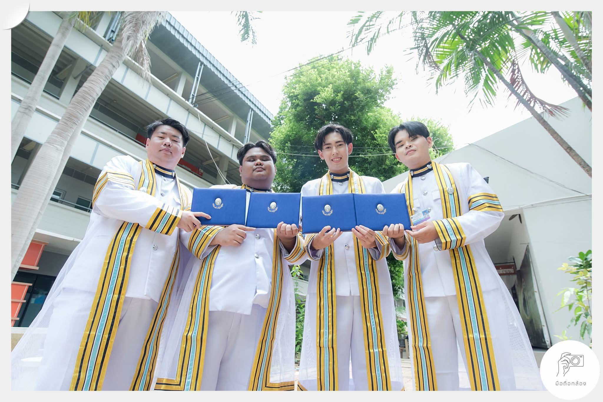 ผลงานรับปริญญา มหาวิทยาลัยราชภัฏสวนสุนันทา โดย มือถือกล้อง ภาพที่ 5