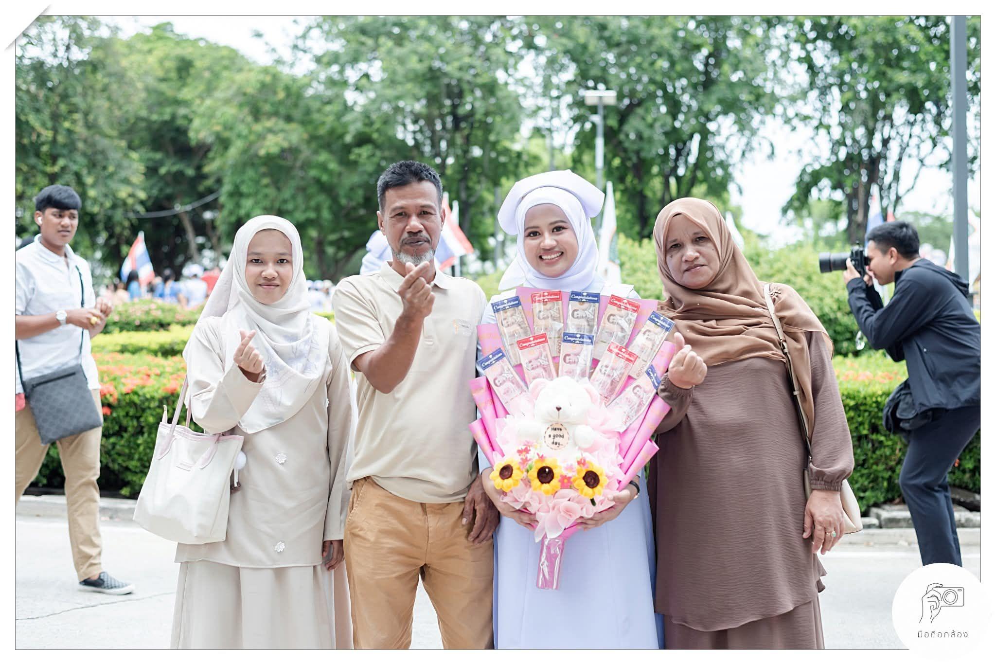 ผลงานรับปริญญา มหาวิทยาลัยชินวัตร โดย มือถือกล้อง ภาพที่ 14