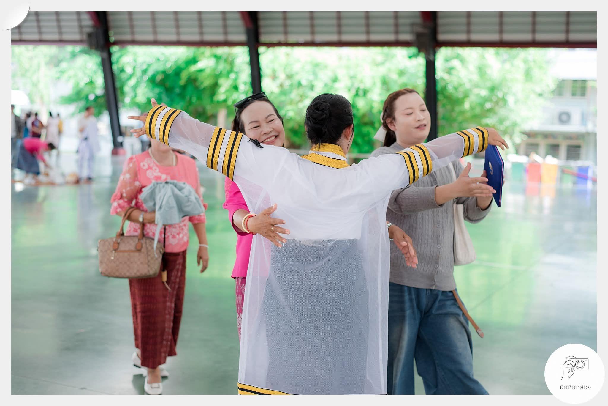 ผลงานรับปริญญา มหาวิทยาลัยราชภัฏสวนสุนันทา โดย มือถือกล้อง ภาพที่ 1