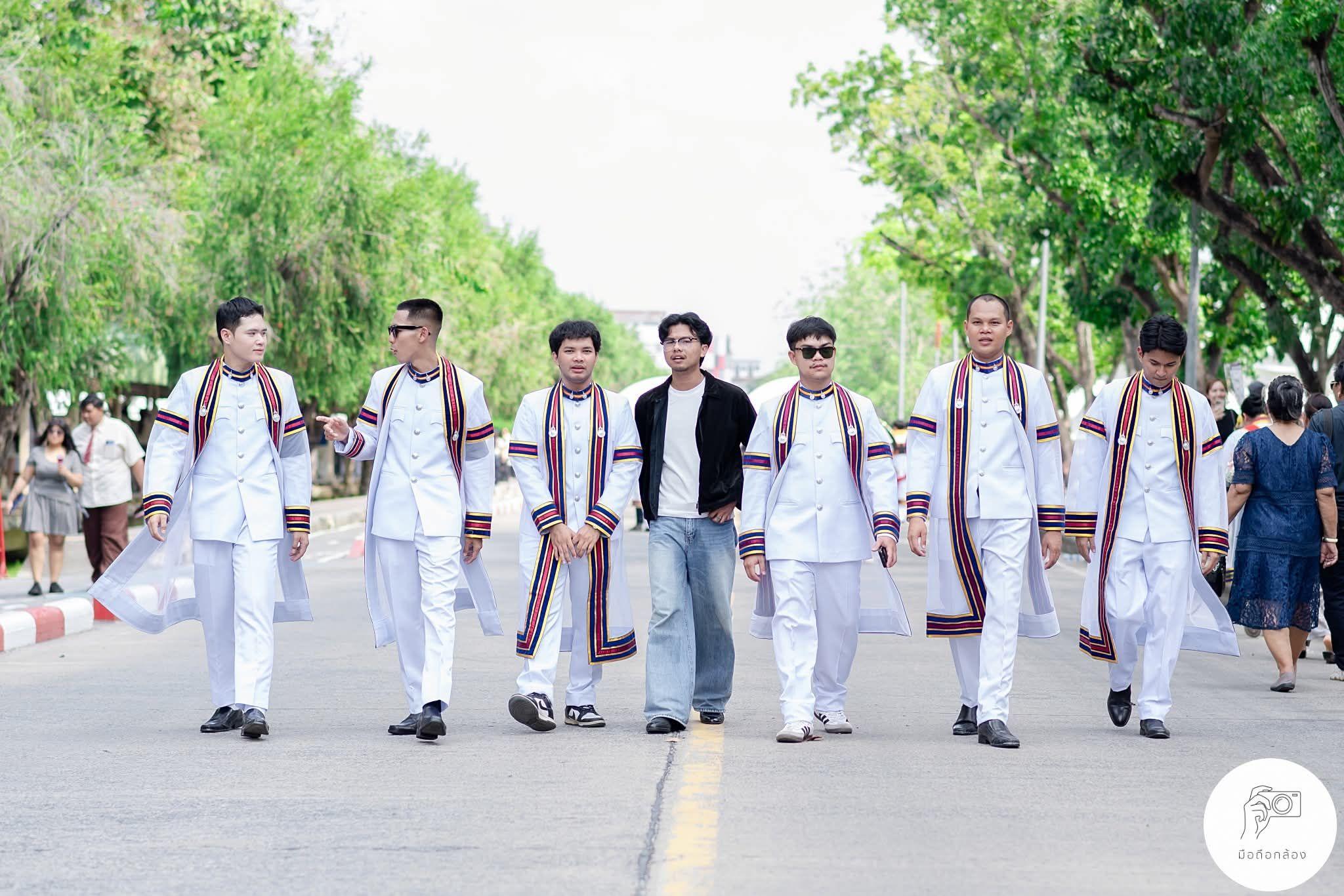 ผลงานรับปริญญา มหาวิทยาลัยเทคโนโลยีราชมงคลธัญบุรี โดย มือถือกล้อง ภาพที่ 3
