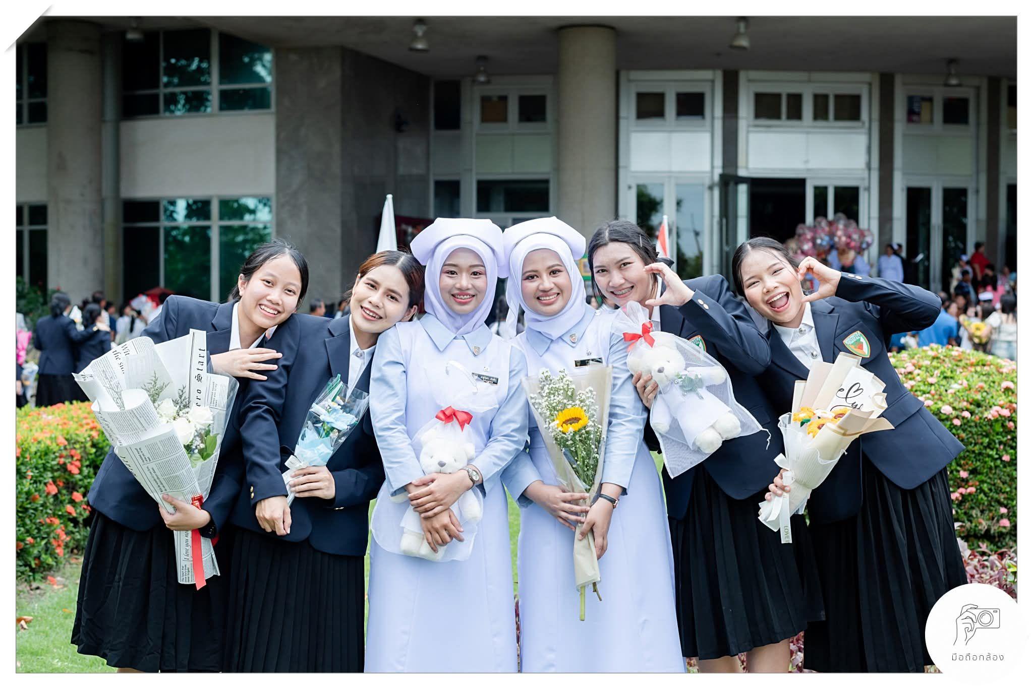 ผลงานรับปริญญา มหาวิทยาลัยชินวัตร โดย มือถือกล้อง ภาพที่ 6