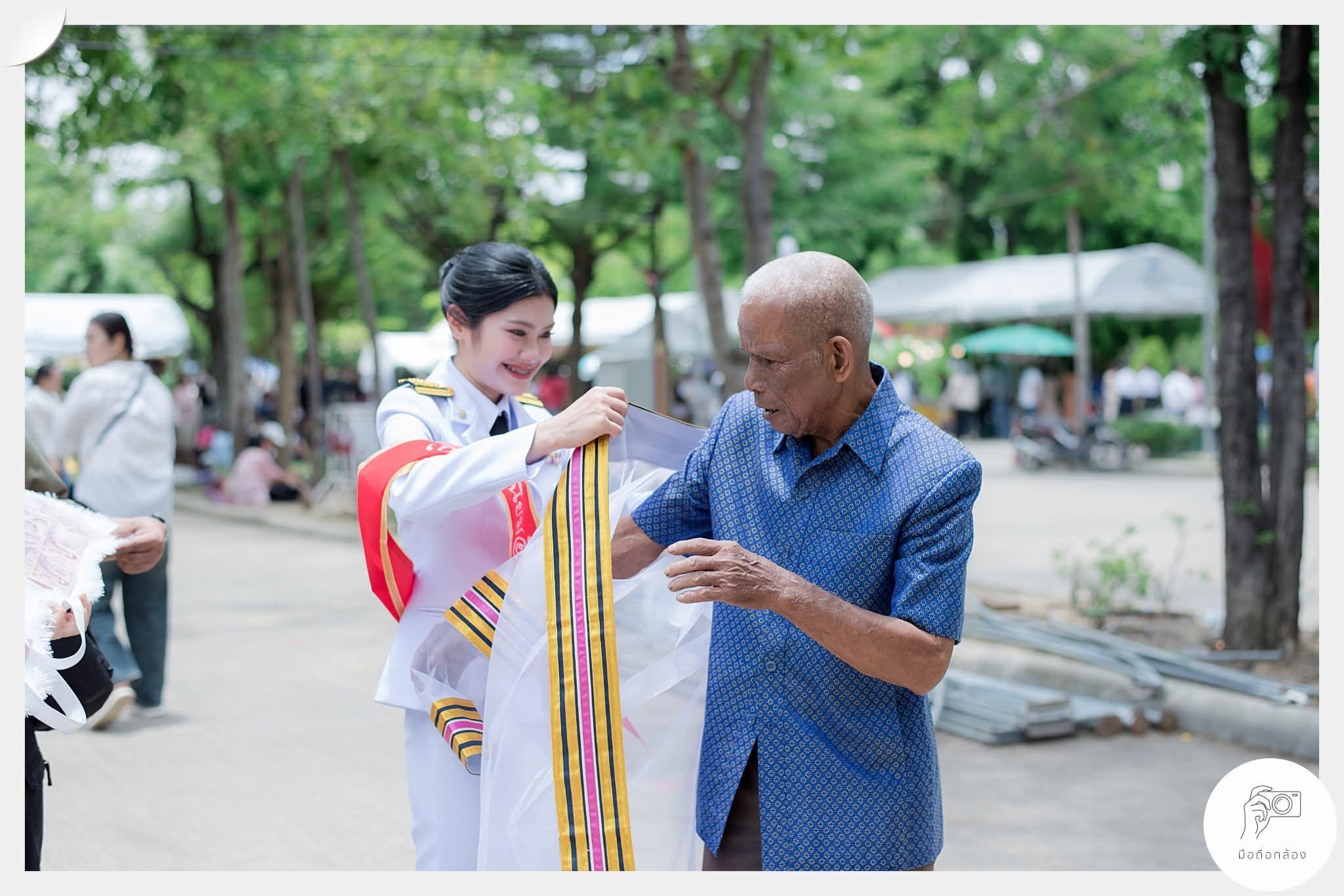 ผลงานรับปริญญา มหาวิทยาลัยราชภัฏสวนสุนันทา โดย มือถือกล้อง ภาพที่ 8