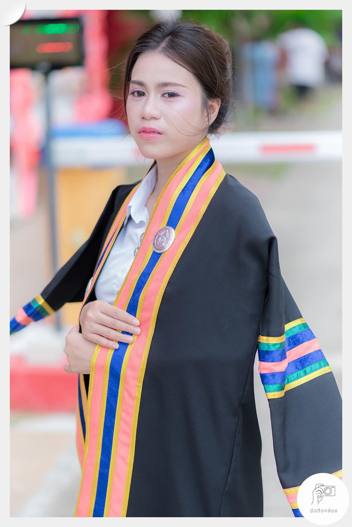 ผลงานรับปริญญา มหาวิทยาลัยราชภัฏนครปฐม โดย มือถือกล้อง ภาพที่ 1