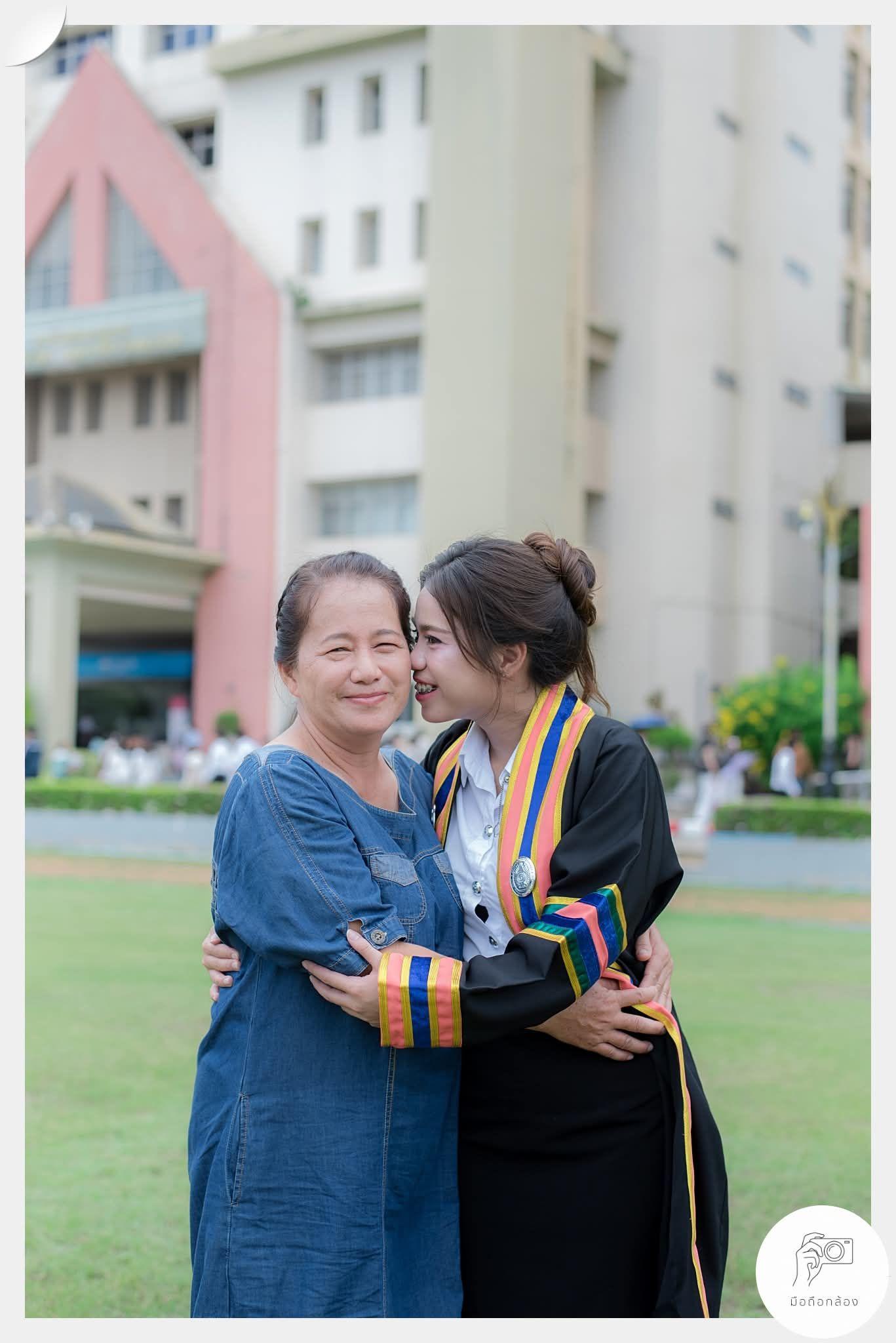 ผลงานรับปริญญา มหาวิทยาลัยราชภัฏนครปฐม โดย มือถือกล้อง ภาพที่ 3