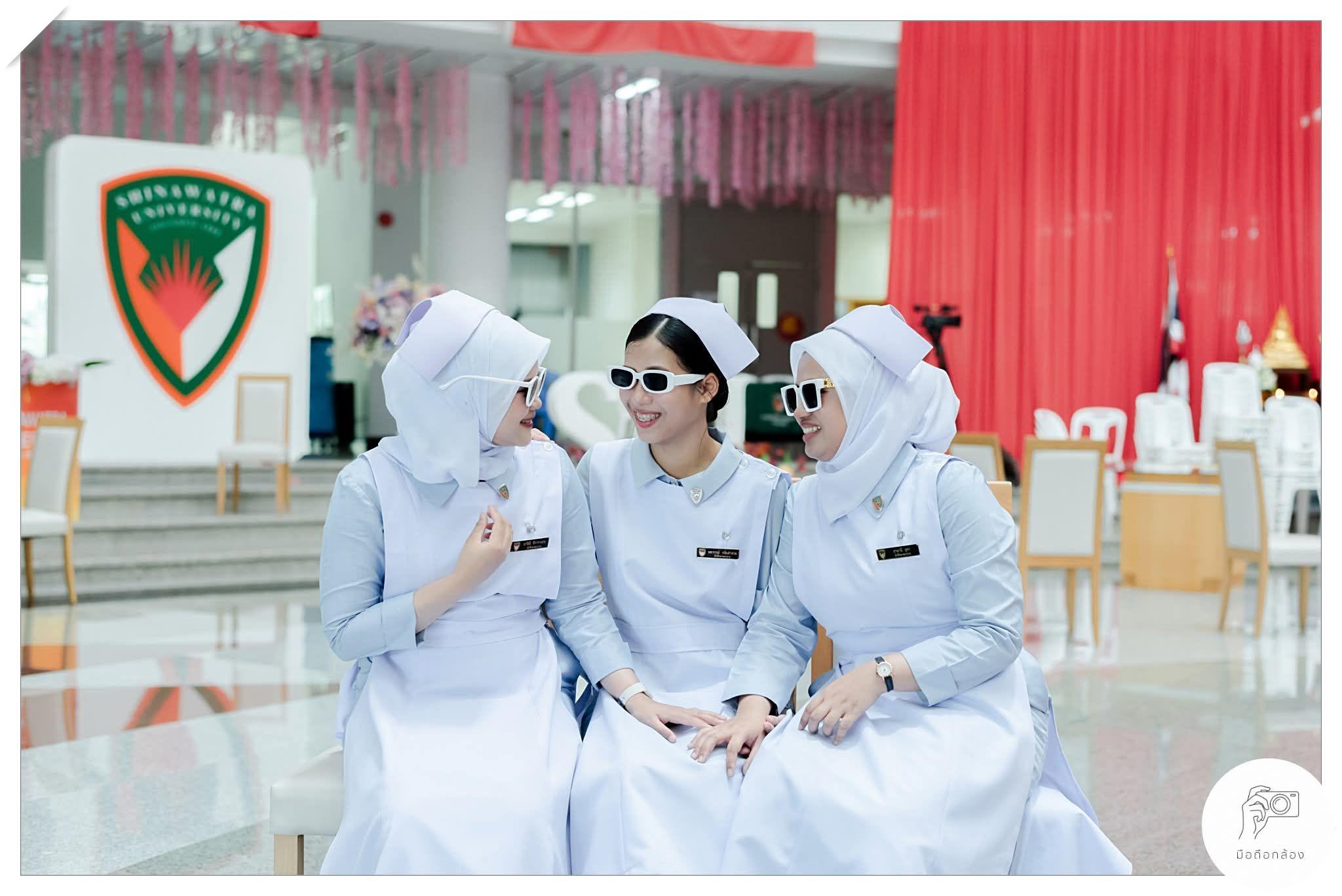 ผลงานรับปริญญา มหาวิทยาลัยชินวัตร โดย มือถือกล้อง ภาพที่ 4