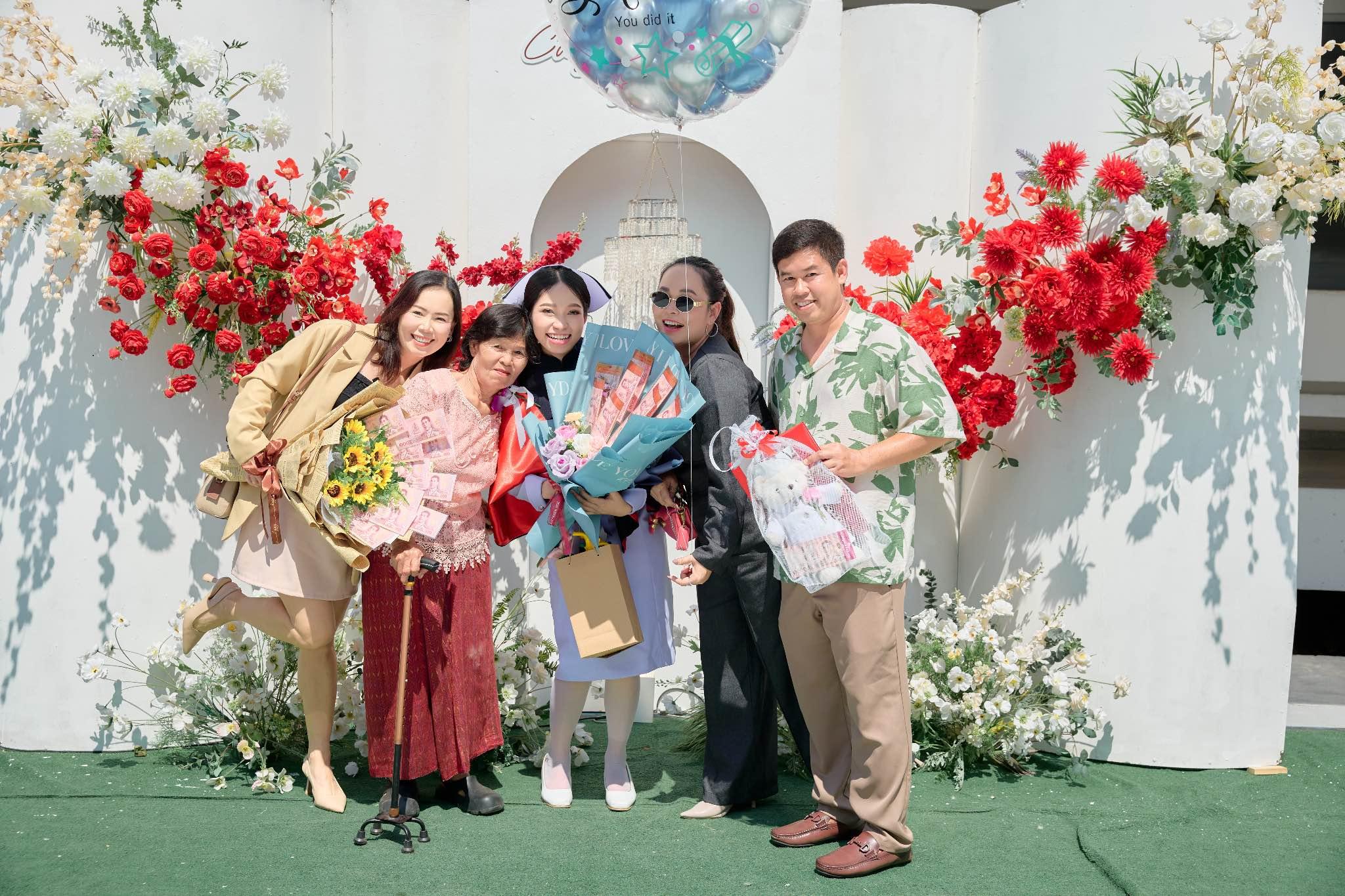 ผลงานรับปริญญา วิทยาลัยพยาบาลบรมราชชนนี โดย ArwutphotoD ภาพที่ 5