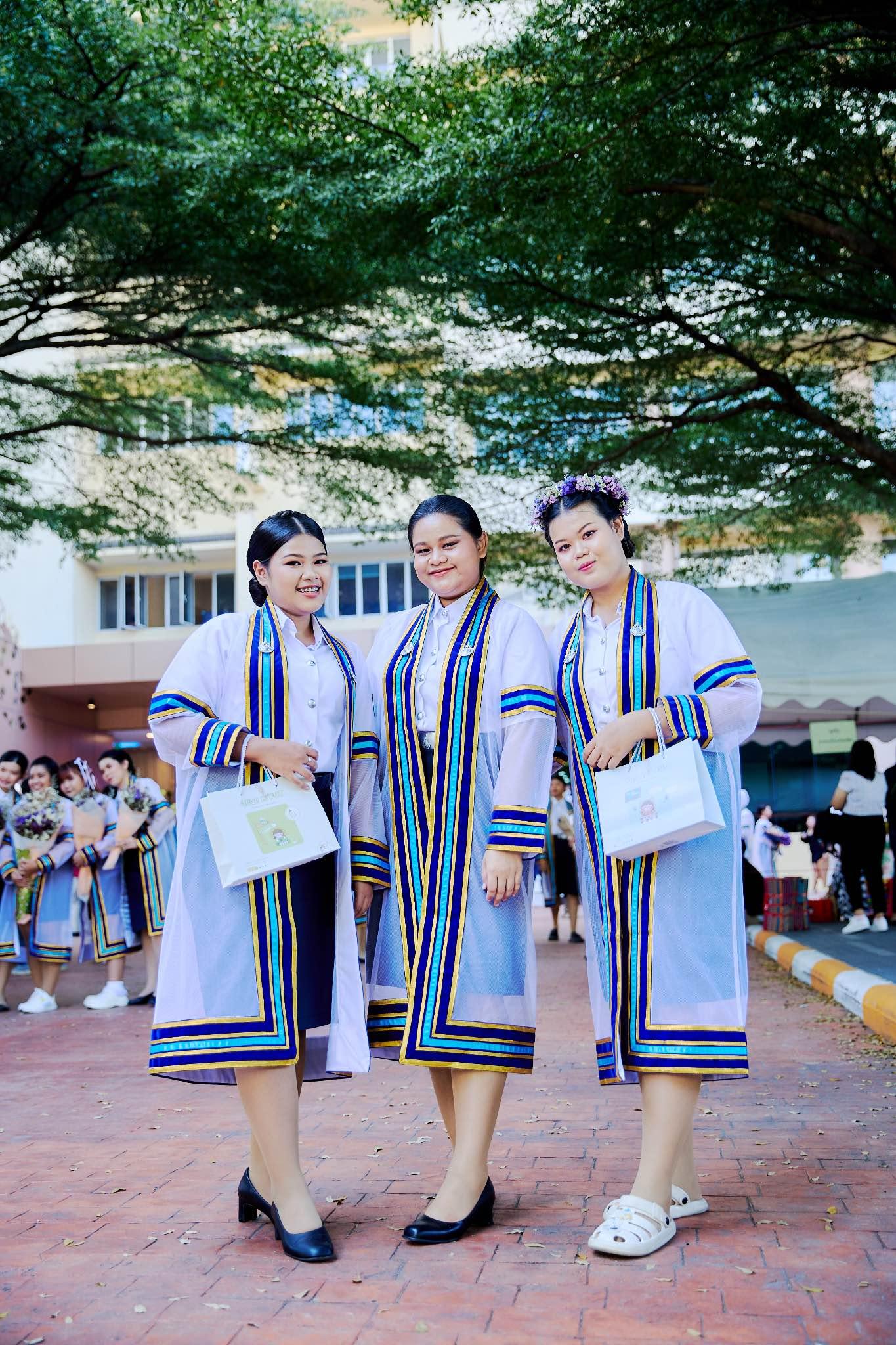 ผลงานรับปริญญา มหาวิทยาลัยเทคโนโลยีราชมงคลธัญบุรี โดย ArwutphotoD ภาพที่ 16