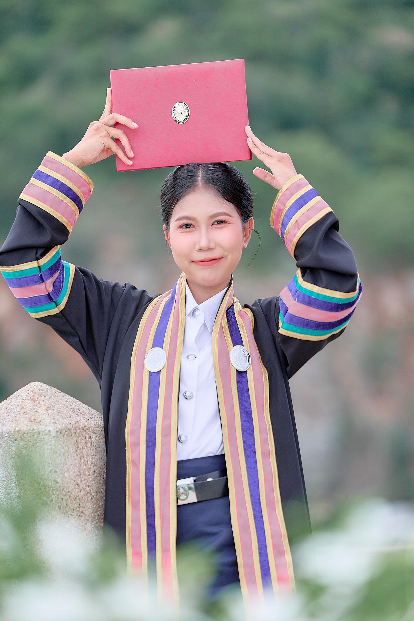 ผลงานรับปริญญา มหาวิทยาลัยราชภัฏนครปฐม โดย ArwutphotoD ภาพที่ 3