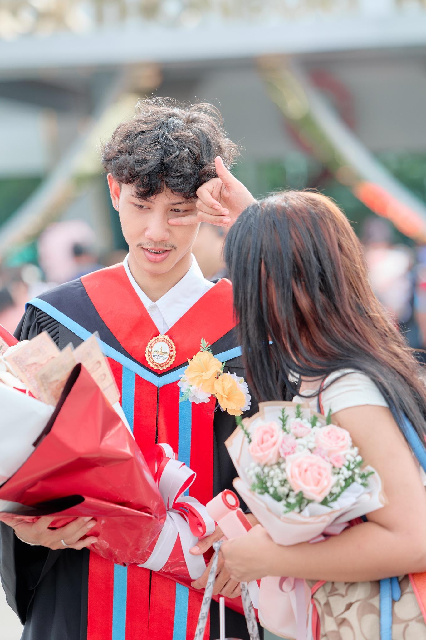 ผลงานรับปริญญา มหาวิทยาลัยกรุงเทพธนบุรี โดย ArwutphotoD ภาพที่ 18