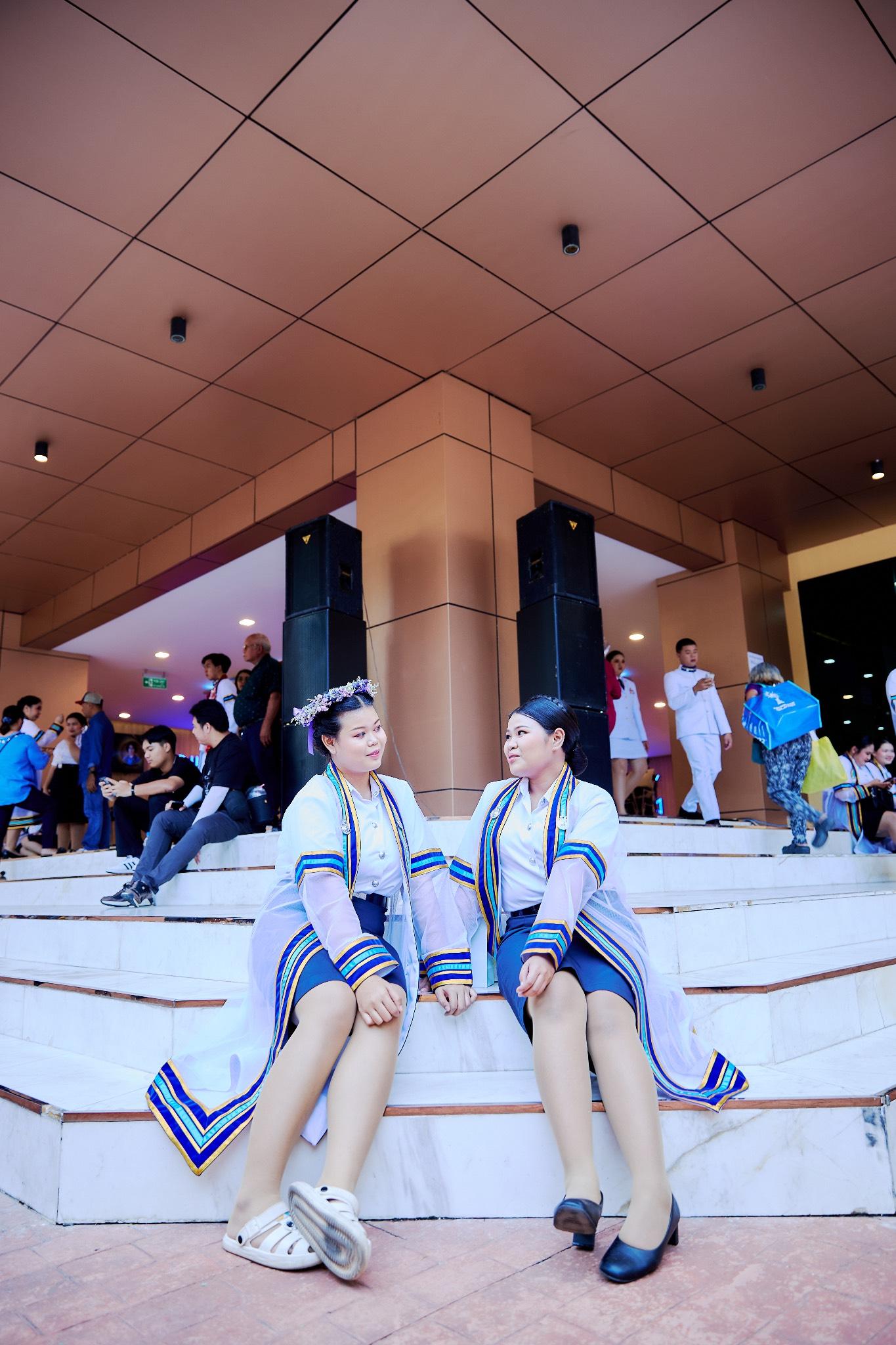 ผลงานรับปริญญา มหาวิทยาลัยเทคโนโลยีราชมงคลธัญบุรี โดย ArwutphotoD ภาพที่ 18