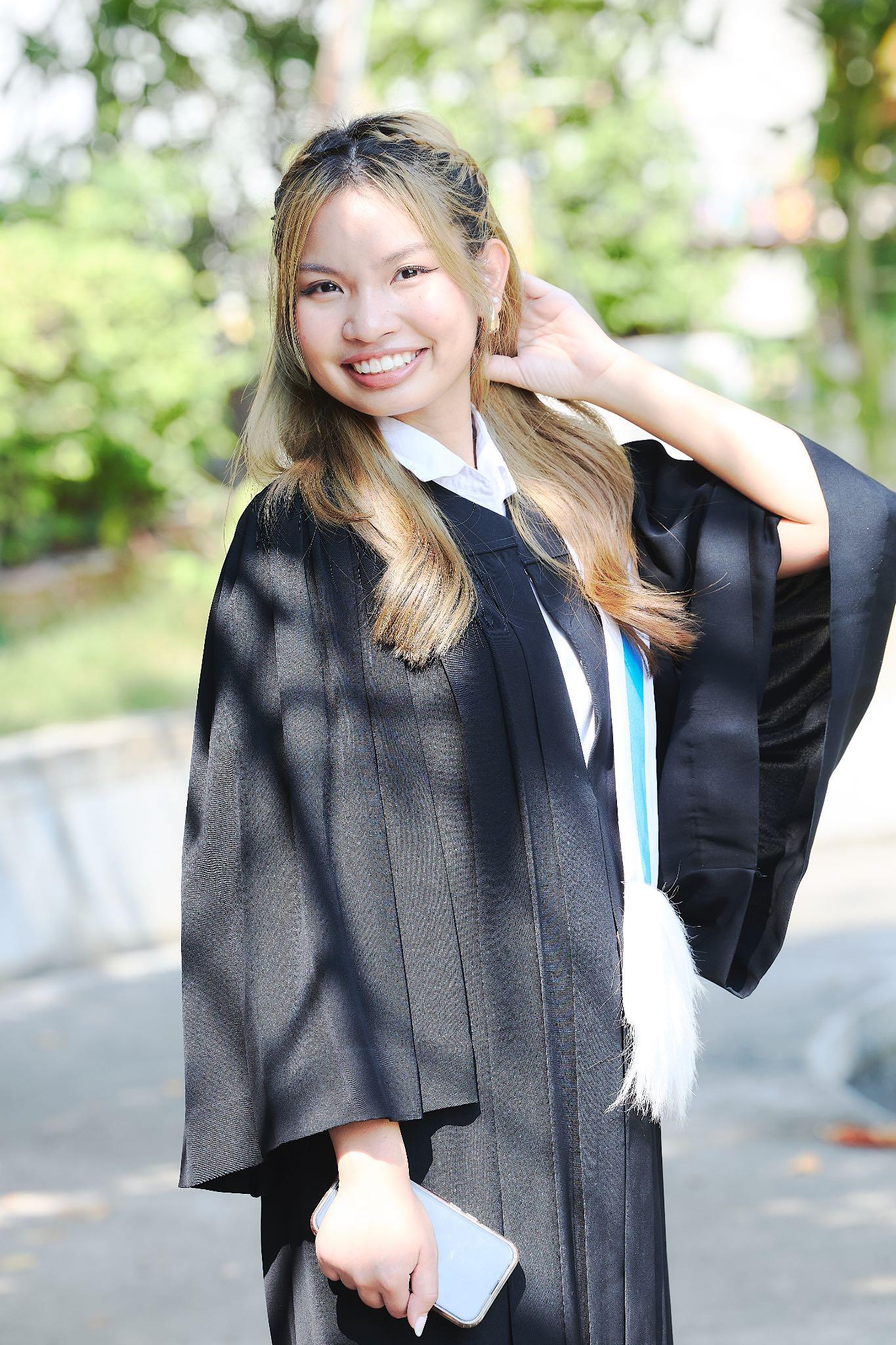 ผลงานรับปริญญา มหาวิทยาลัยธรรมศาสตร์ โดย ArwutphotoD ภาพที่ 9