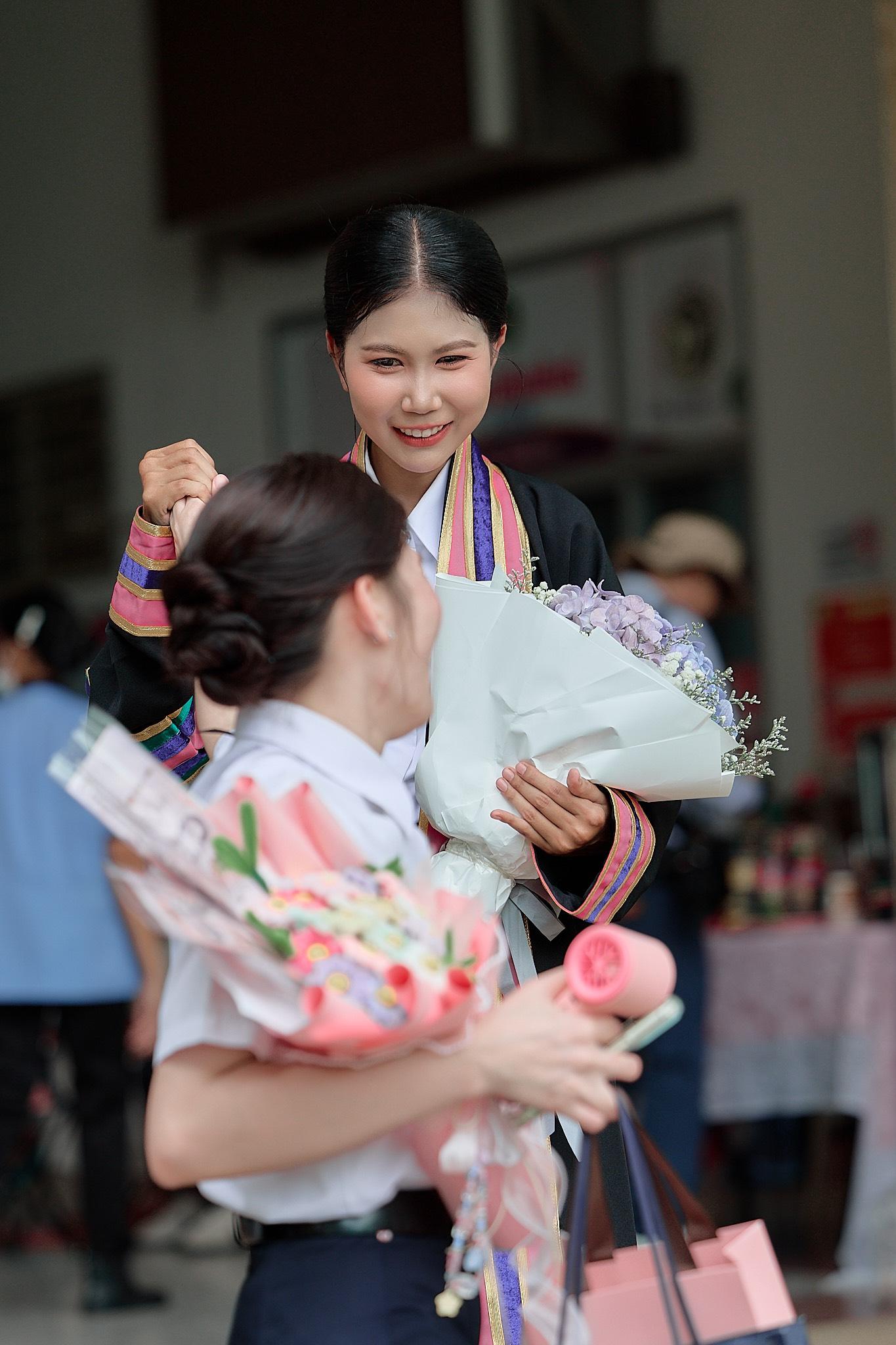 ผลงานรับปริญญา มหาวิทยาลัยราชภัฏนครปฐม โดย ArwutphotoD ภาพที่ 7