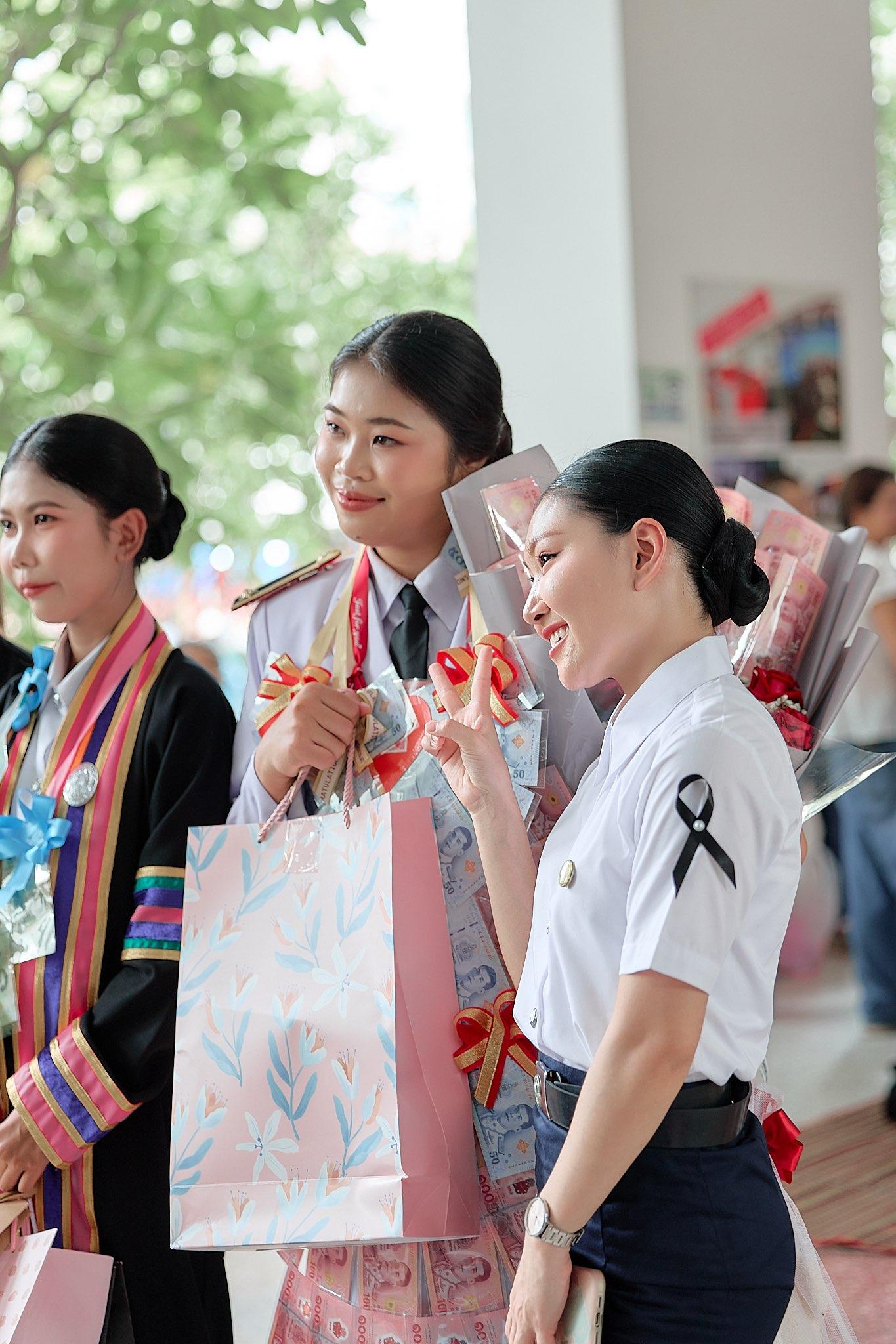 ผลงานรับปริญญา มหาวิทยาลัยราชภัฏนครปฐม โดย ArwutphotoD ภาพที่ 14
