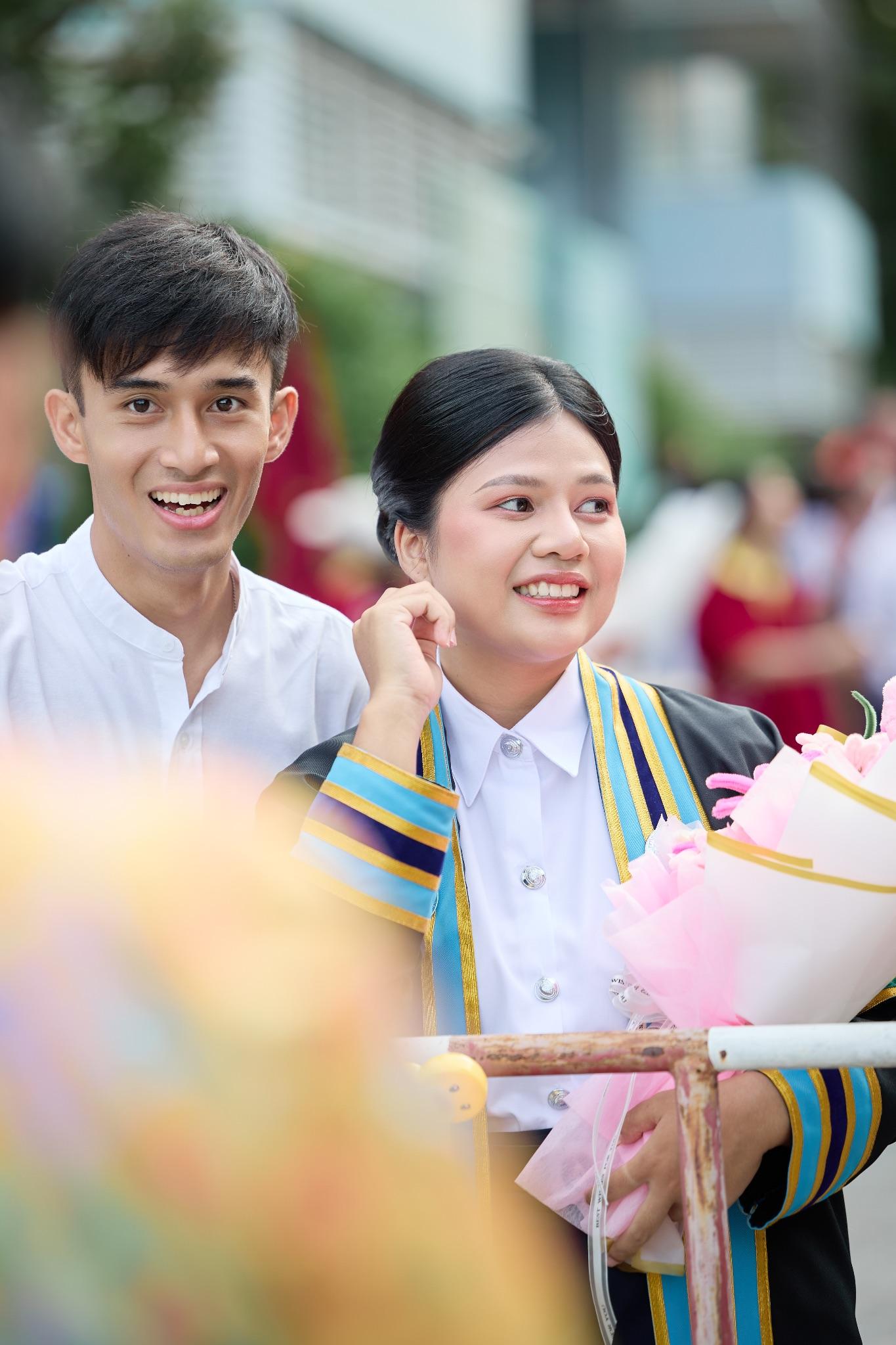 ผลงานรับปริญญา มหาวิทยาลัยราชภัฏกาญจนบุรี โดย ArwutphotoD ภาพที่ 1