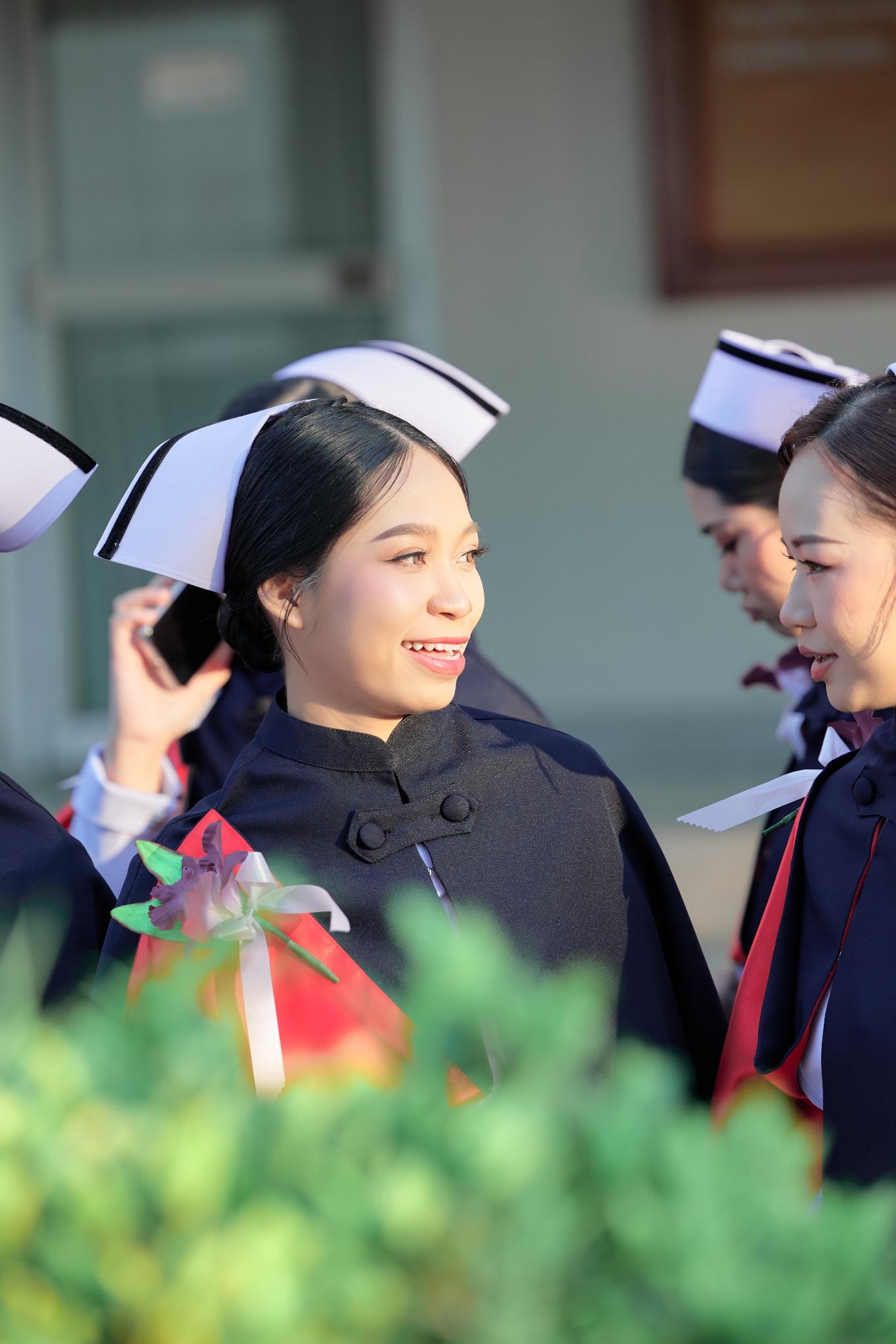 ผลงานรับปริญญา วิทยาลัยพยาบาลบรมราชชนนี โดย ArwutphotoD ภาพที่ 20