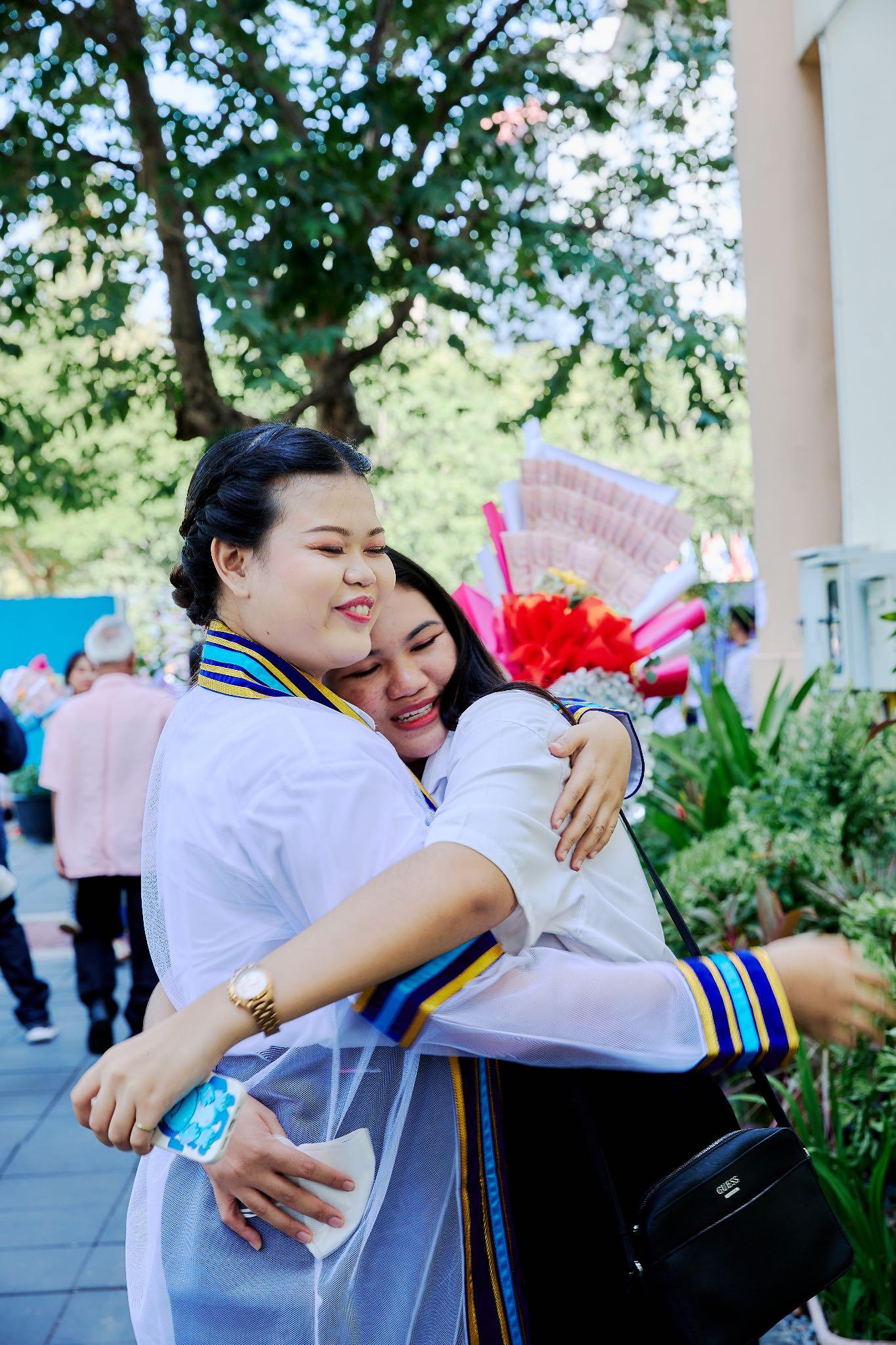 ผลงานรับปริญญา มหาวิทยาลัยเทคโนโลยีราชมงคลธัญบุรี โดย ArwutphotoD ภาพที่ 5