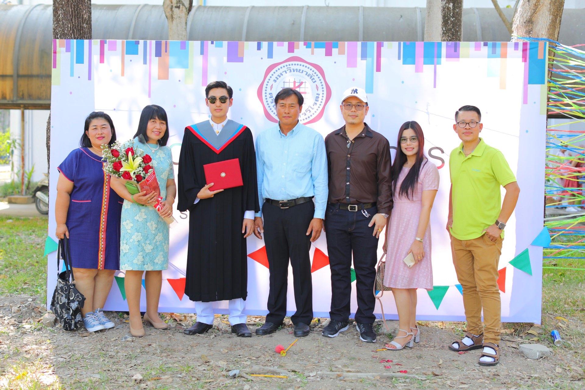 ผลงานรับปริญญา มหาวิทยาลัยศรีนครินทรวิโรฒ โดย ArwutphotoD ภาพที่ 6