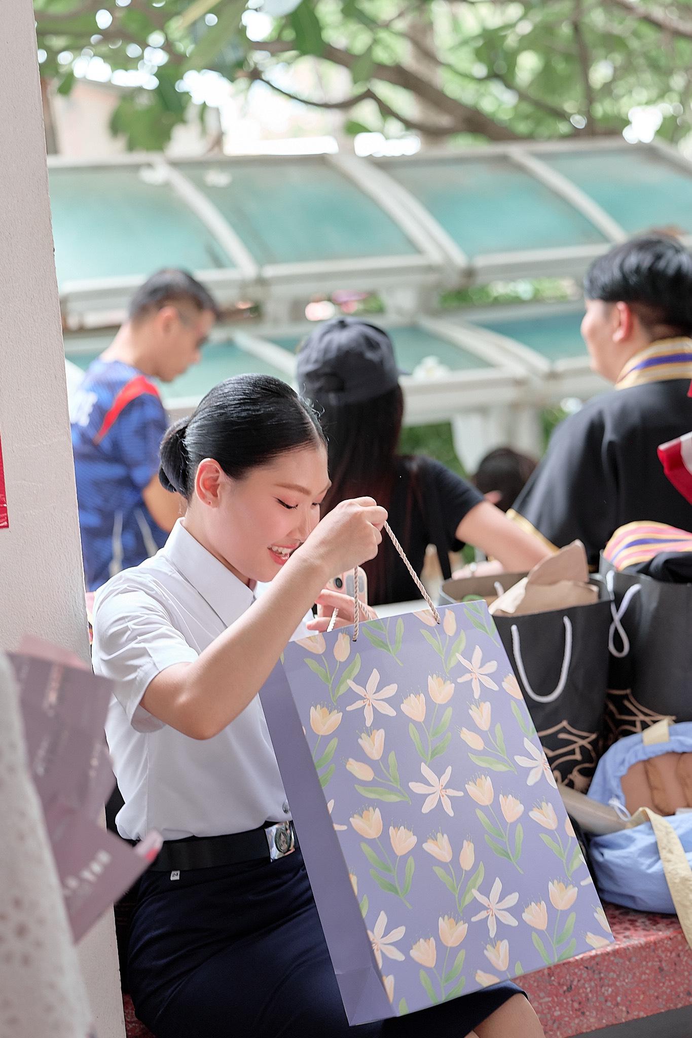 ผลงานรับปริญญา มหาวิทยาลัยราชภัฏนครปฐม โดย ArwutphotoD ภาพที่ 16