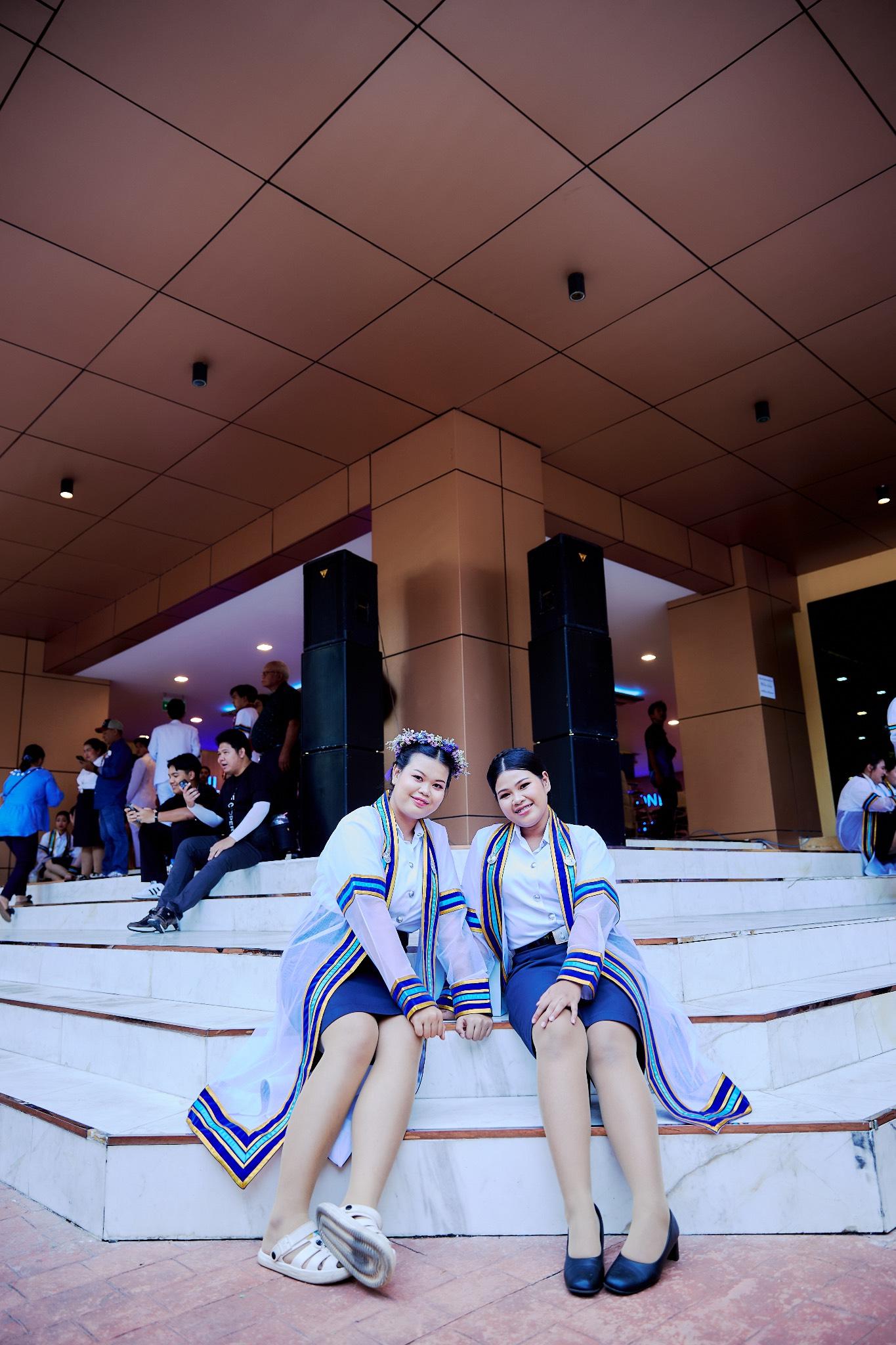 ผลงานรับปริญญา มหาวิทยาลัยเทคโนโลยีราชมงคลธัญบุรี โดย ArwutphotoD ภาพที่ 17
