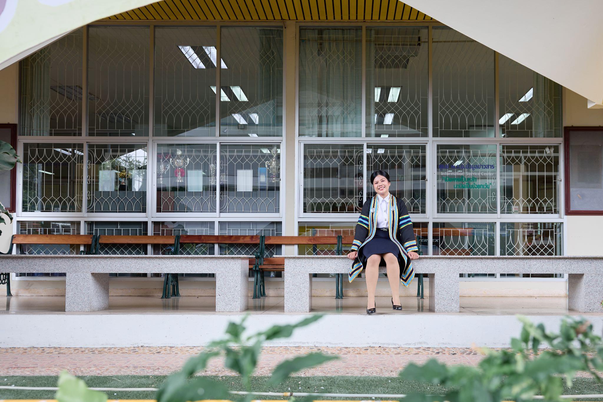 ผลงานรับปริญญา มหาวิทยาลัยราชภัฏกาญจนบุรี โดย ArwutphotoD ภาพที่ 2