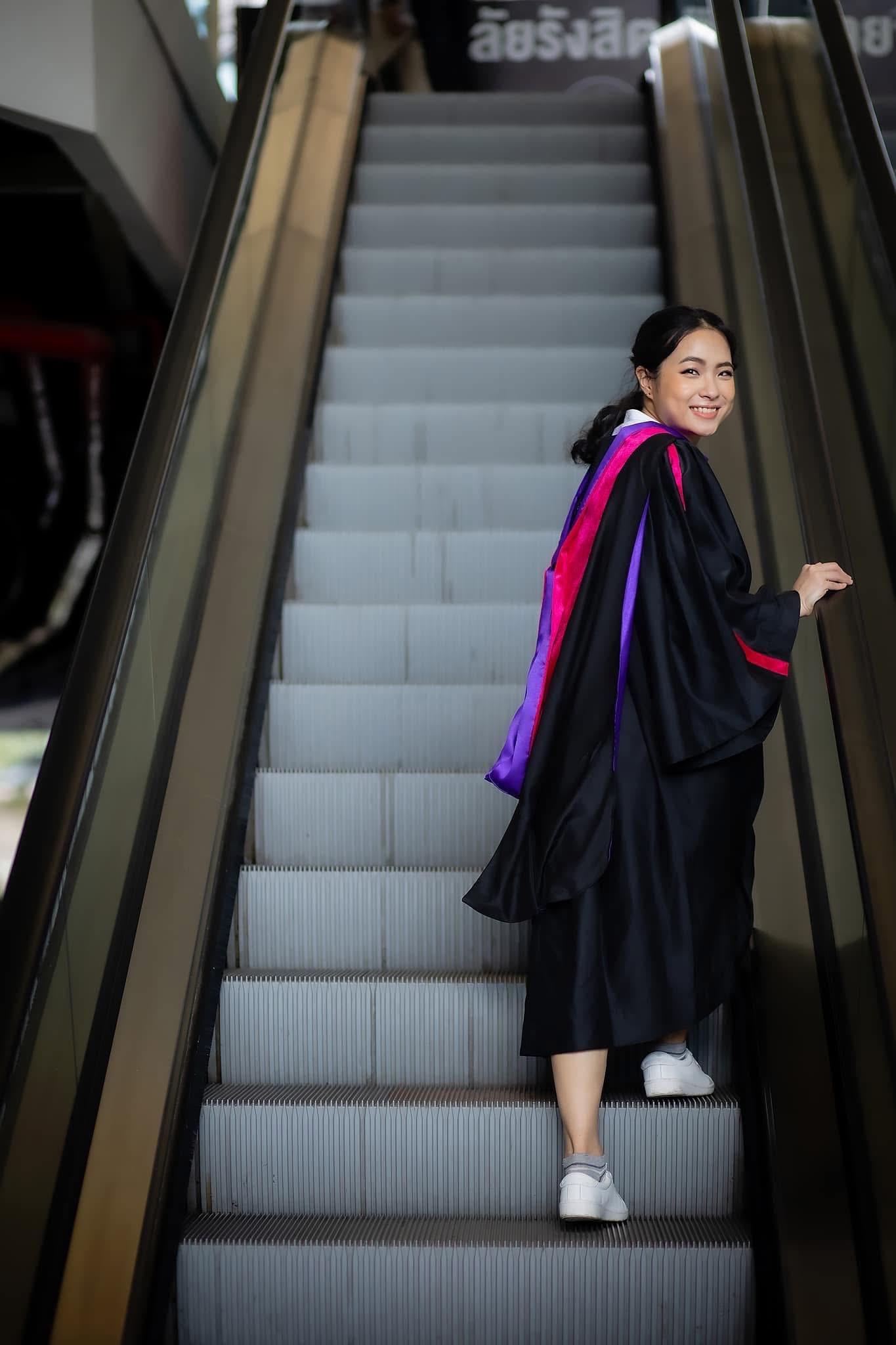 ผลงานรับปริญญา โดย Sookjaifoto ภาพที่ 1