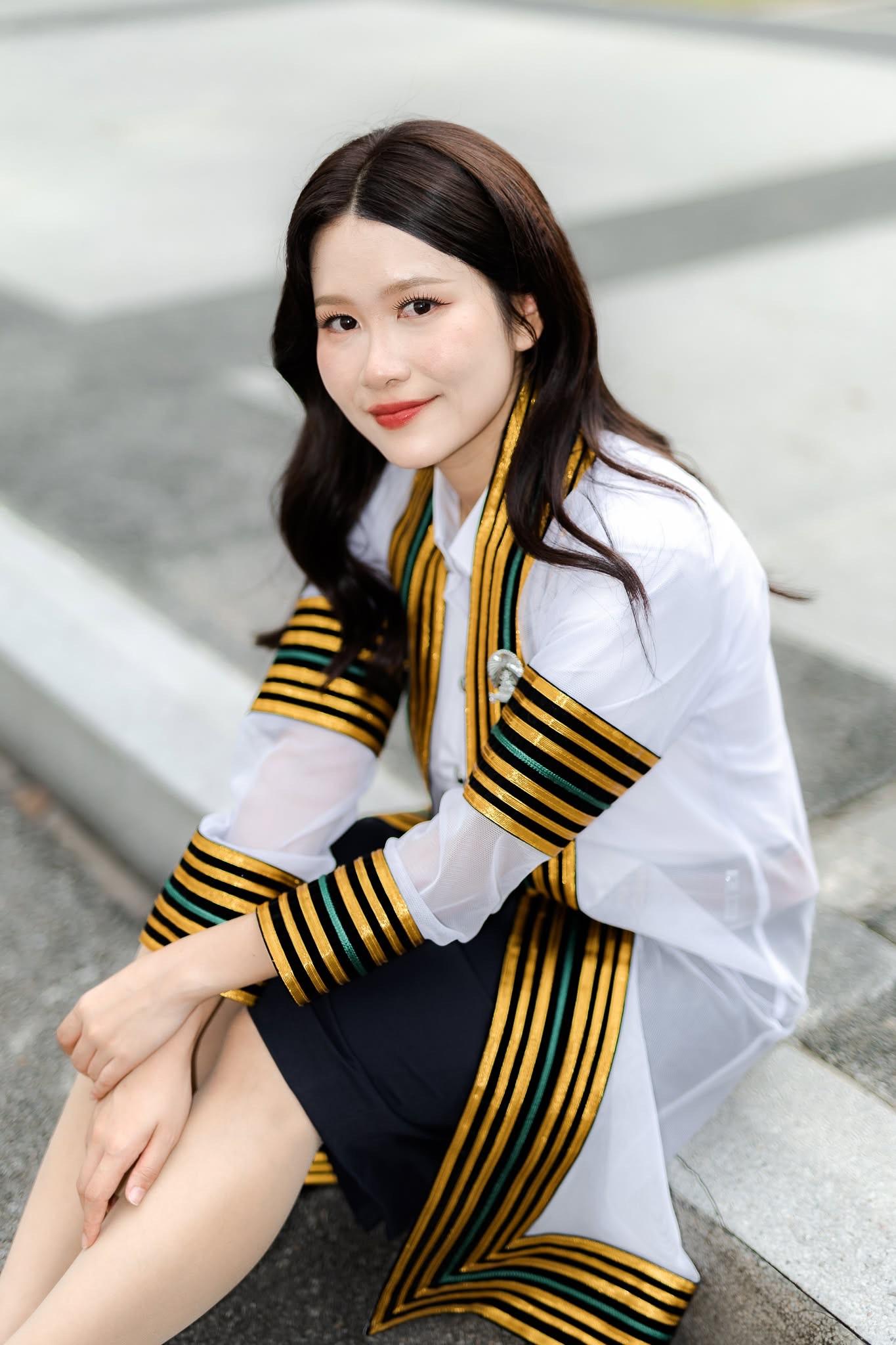 ผลงานรับปริญญา จุฬาลงกรณ์มหาวิทยาลัย โดย ถ่ายกับฟิล์ม ภาพที่ 12
