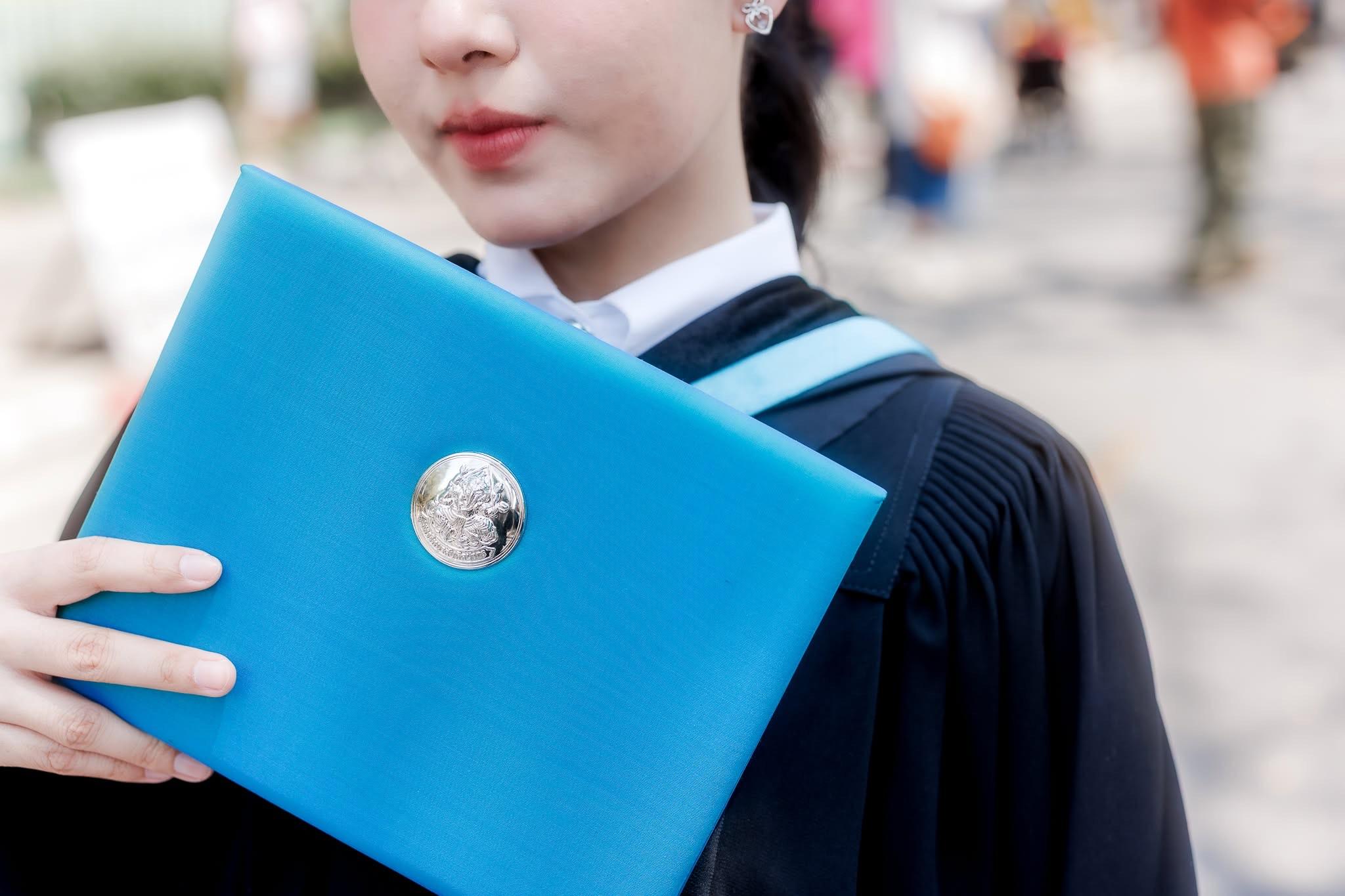ผลงานรับปริญญา มหาวิทยาลัยศิลปากร โดย ถ่ายกับฟิล์ม ภาพที่ 16